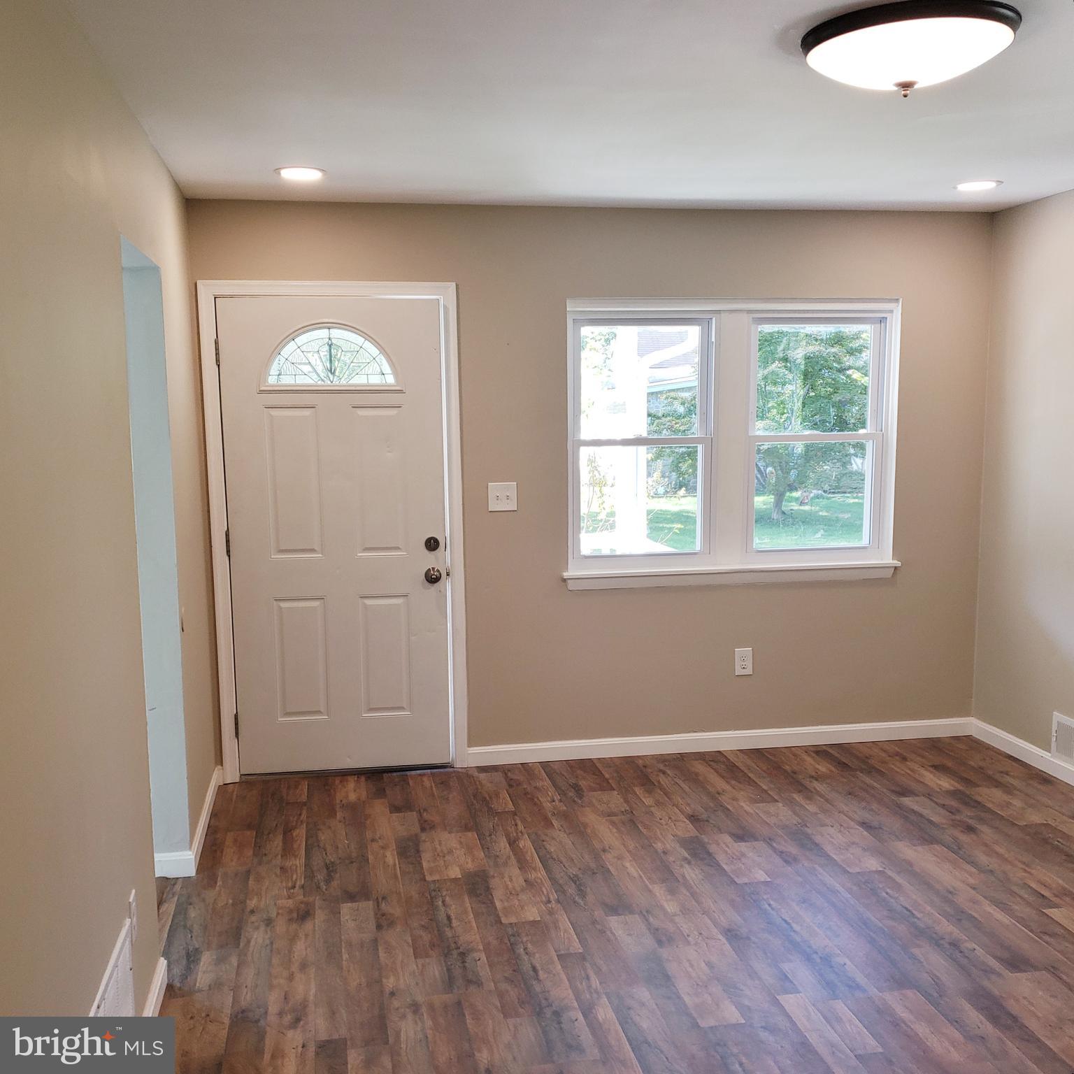 CATONSVILLE MANOR - Residential