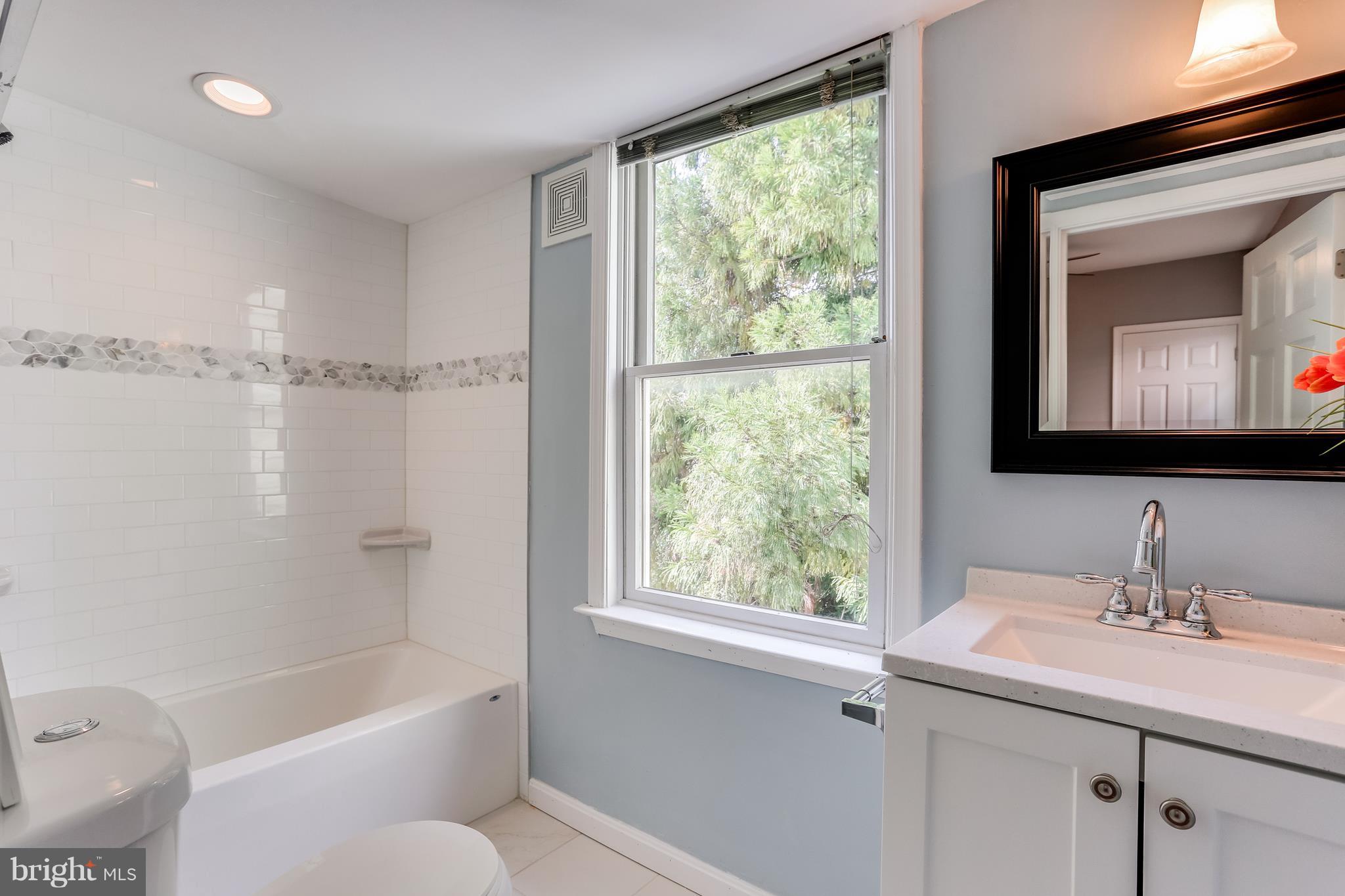 FEDERAL HILL HISTORIC DISTRICT - Residential Lease