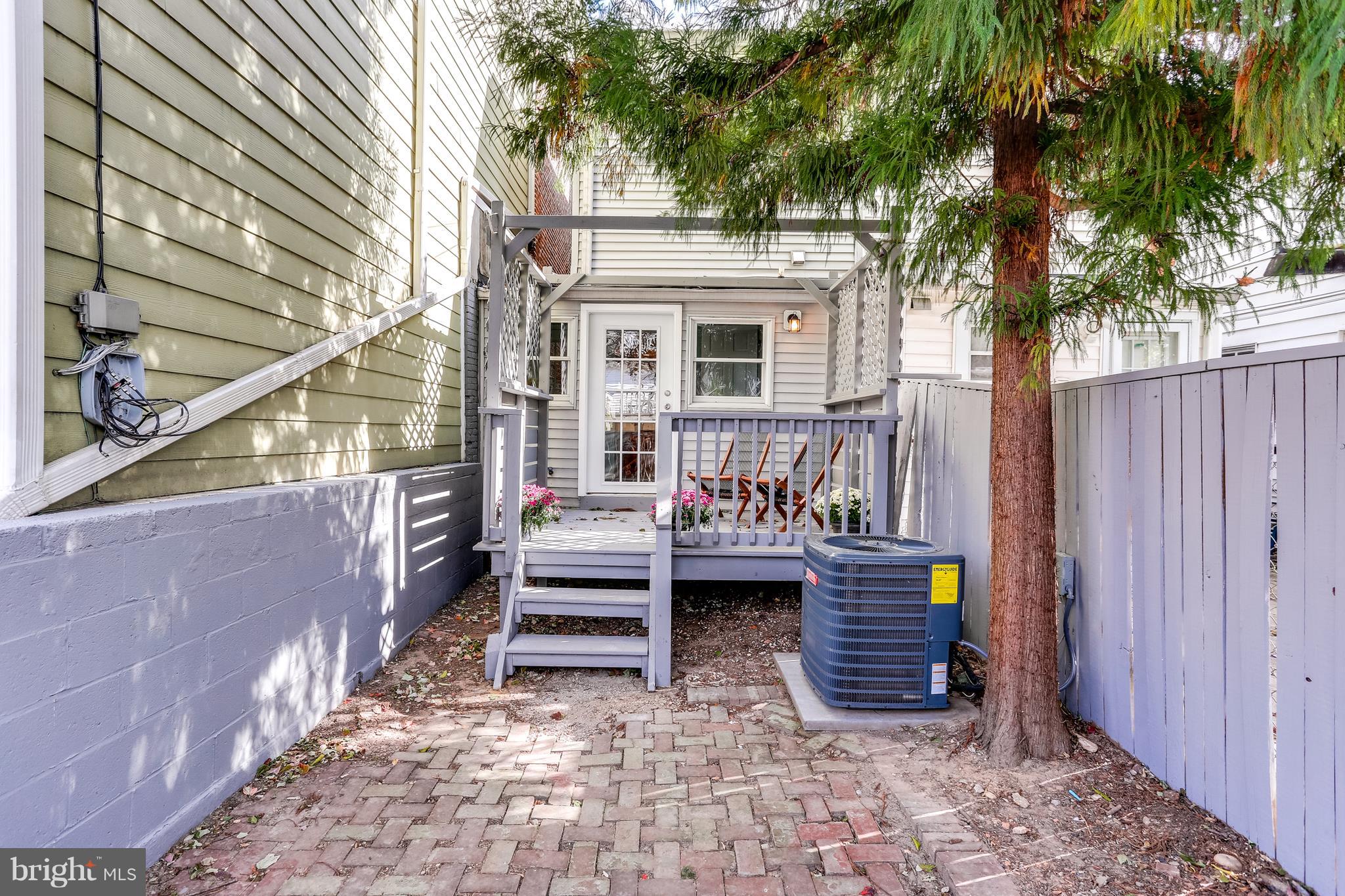 FEDERAL HILL HISTORIC DISTRICT - Residential Lease