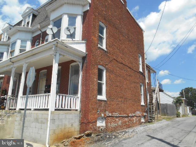EAST YORK - Residential Income