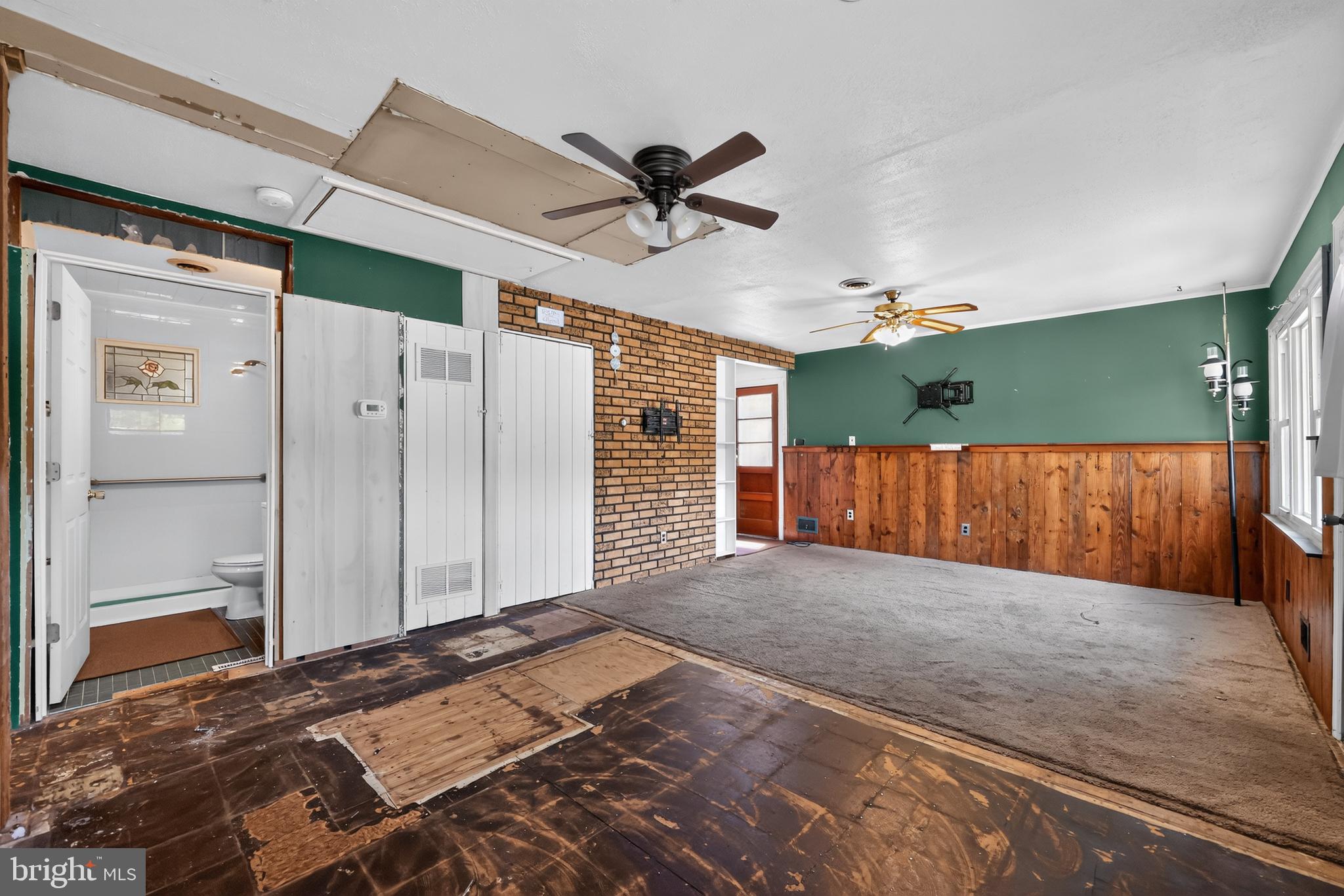 33 STAGECOACH ROAD