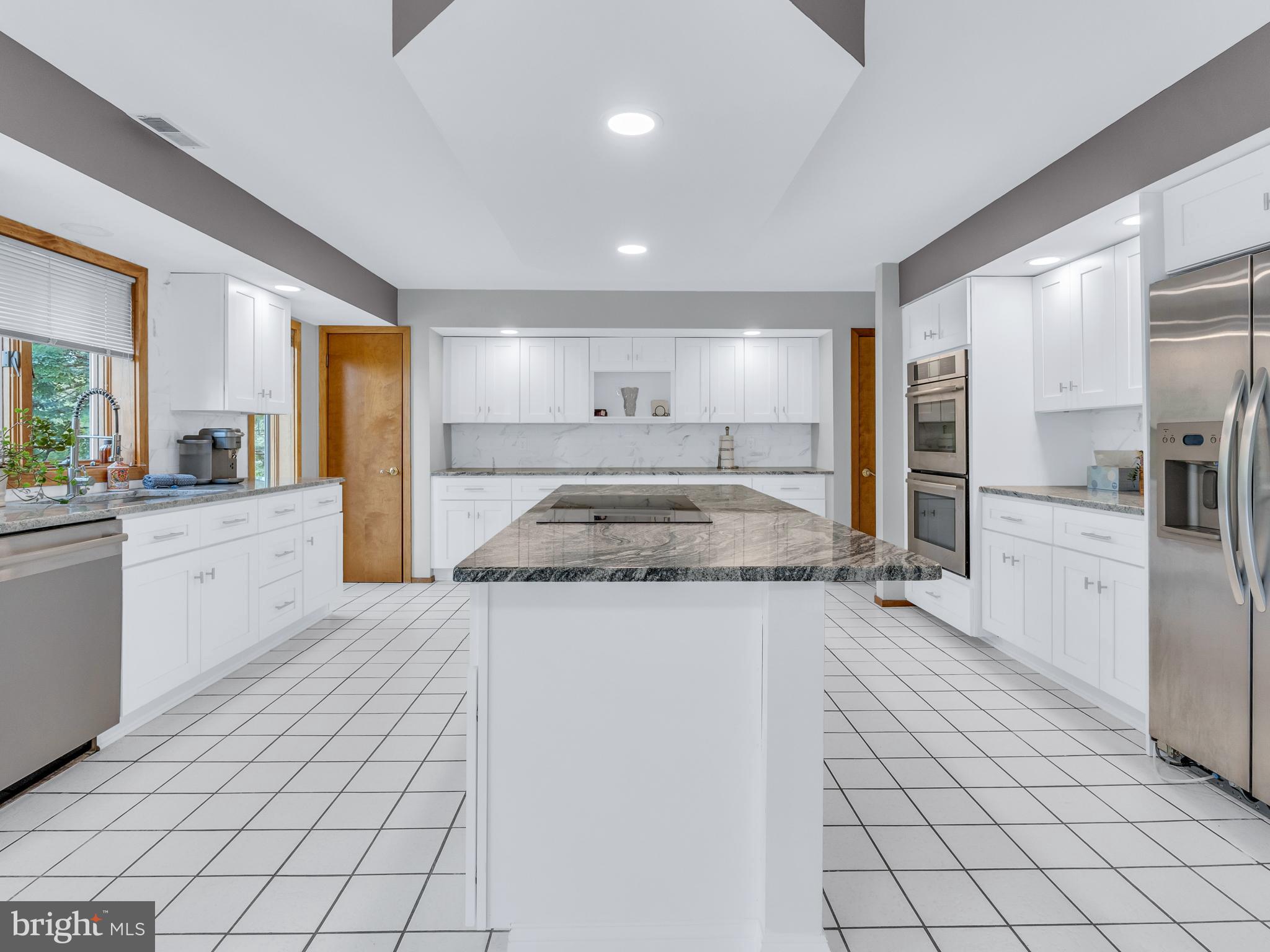 NORTHAMPTON ESTS - Residential