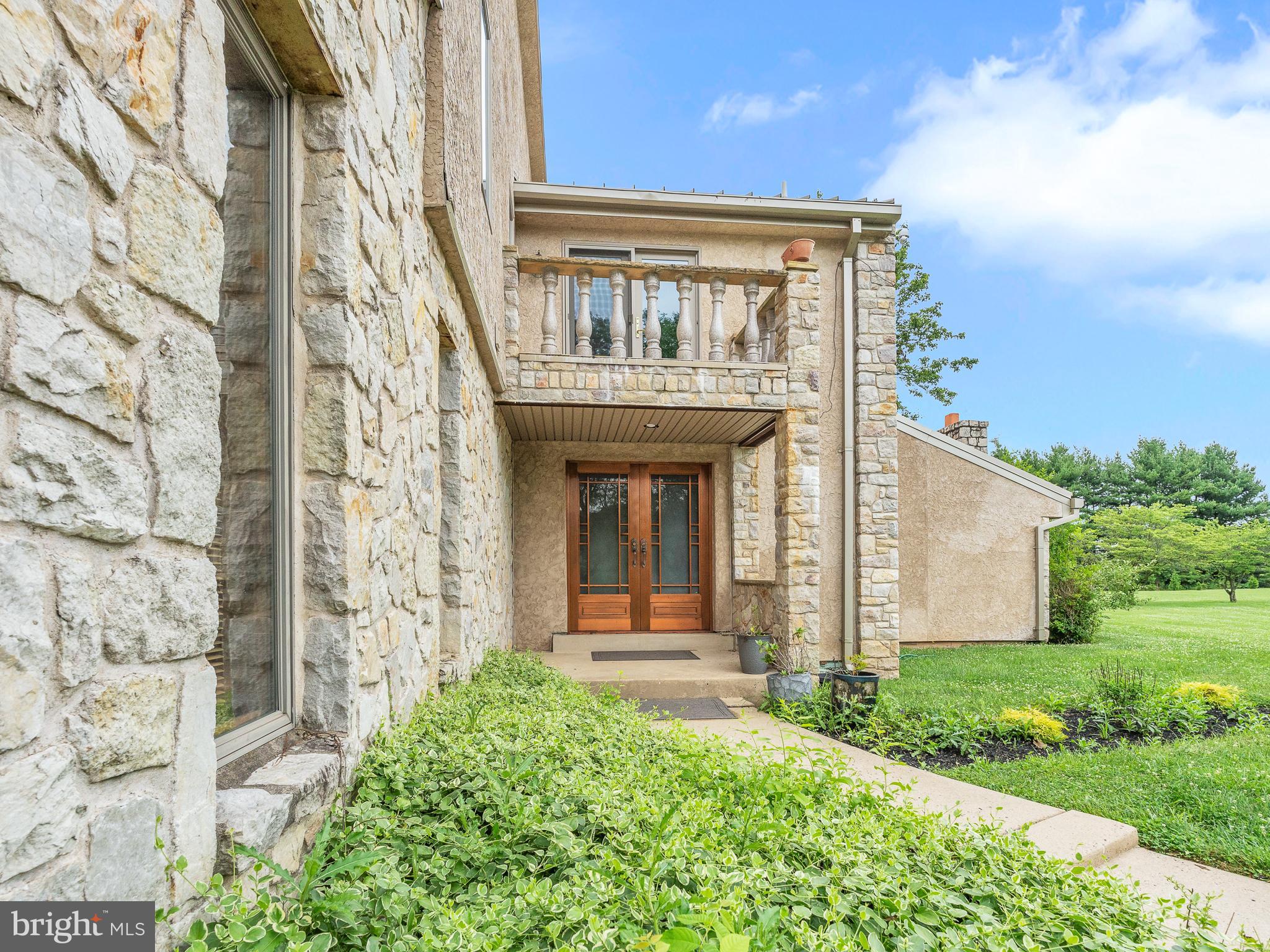 NORTHAMPTON ESTS - Residential