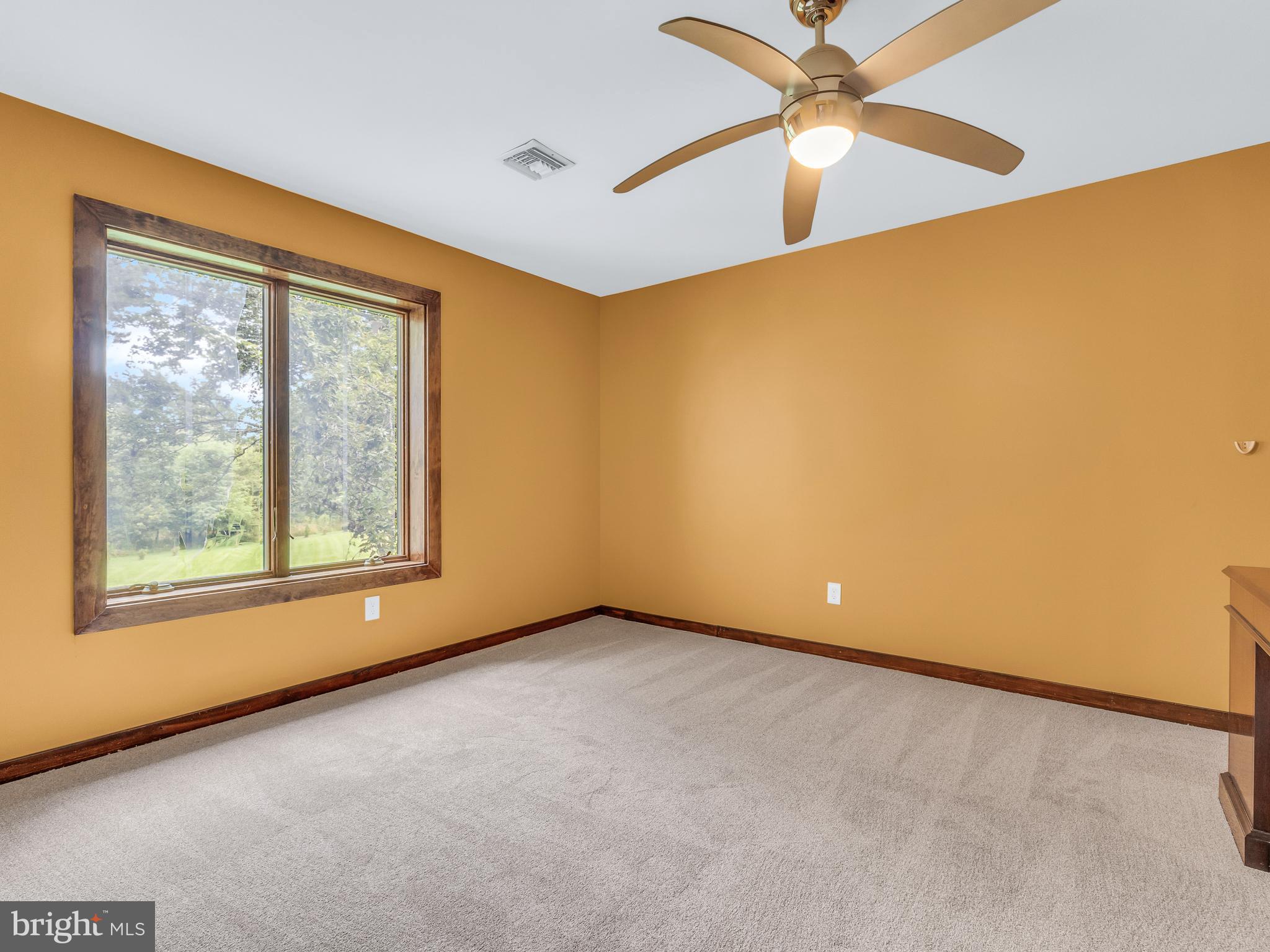 NORTHAMPTON ESTS - Residential