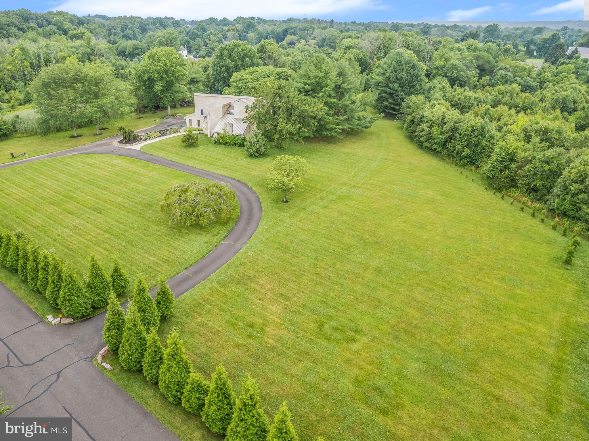 NORTHAMPTON ESTS - Residential