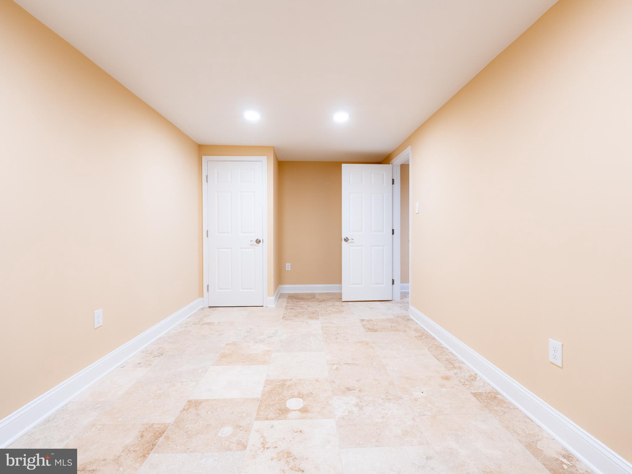 NORTHAMPTON ESTS - Residential