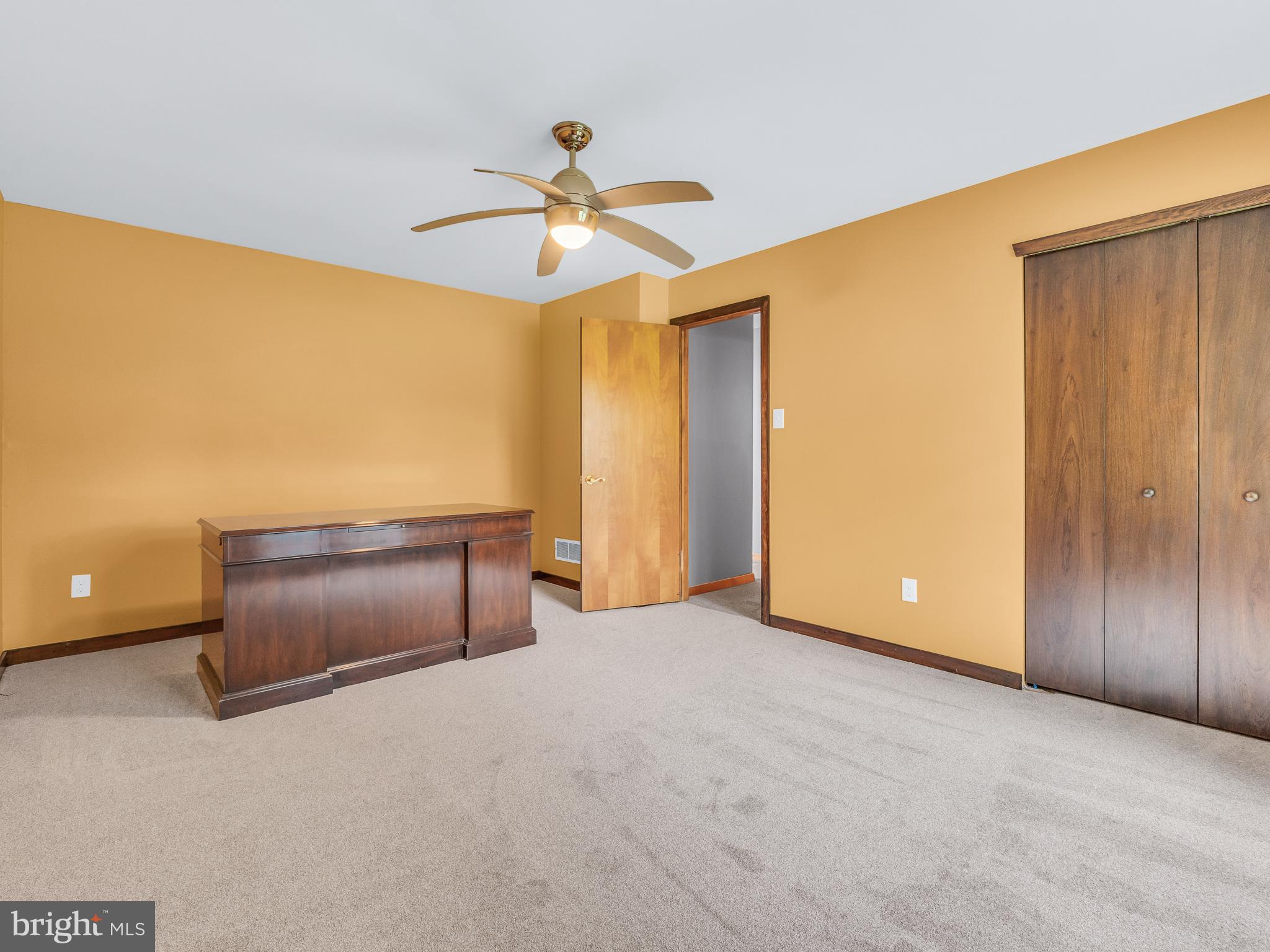 NORTHAMPTON ESTS - Residential