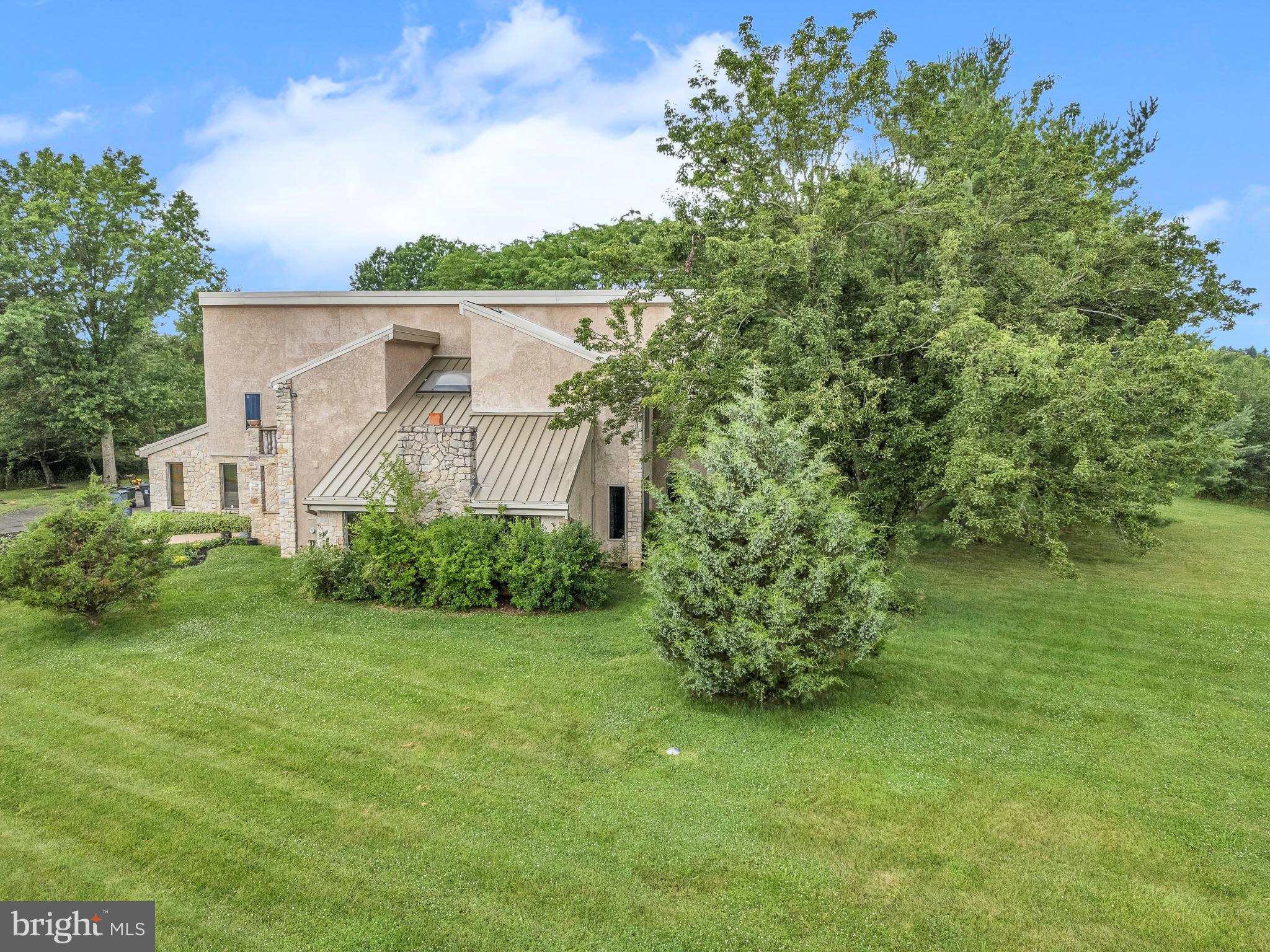 NORTHAMPTON ESTS - Residential