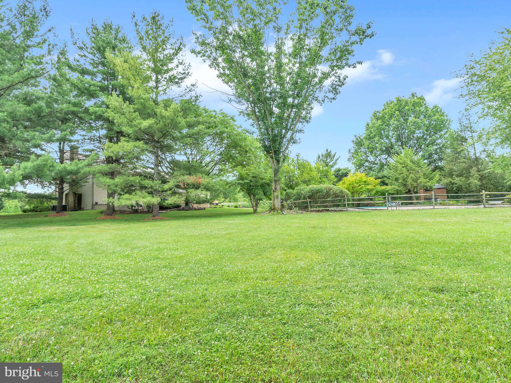 NORTHAMPTON ESTS - Residential