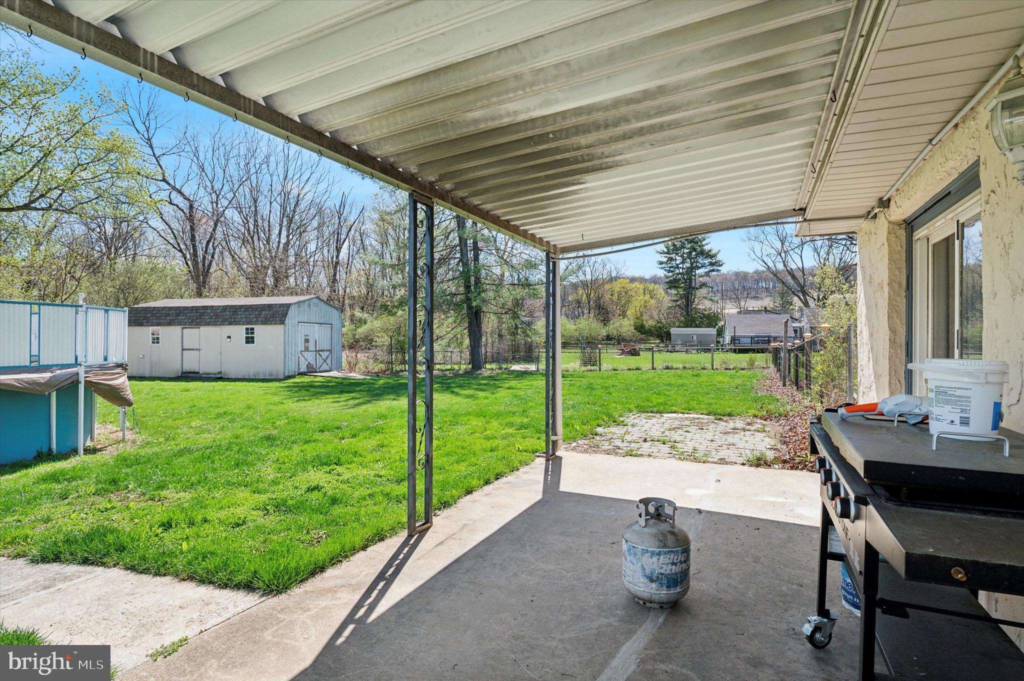 COLONIAL FARMS - Residential