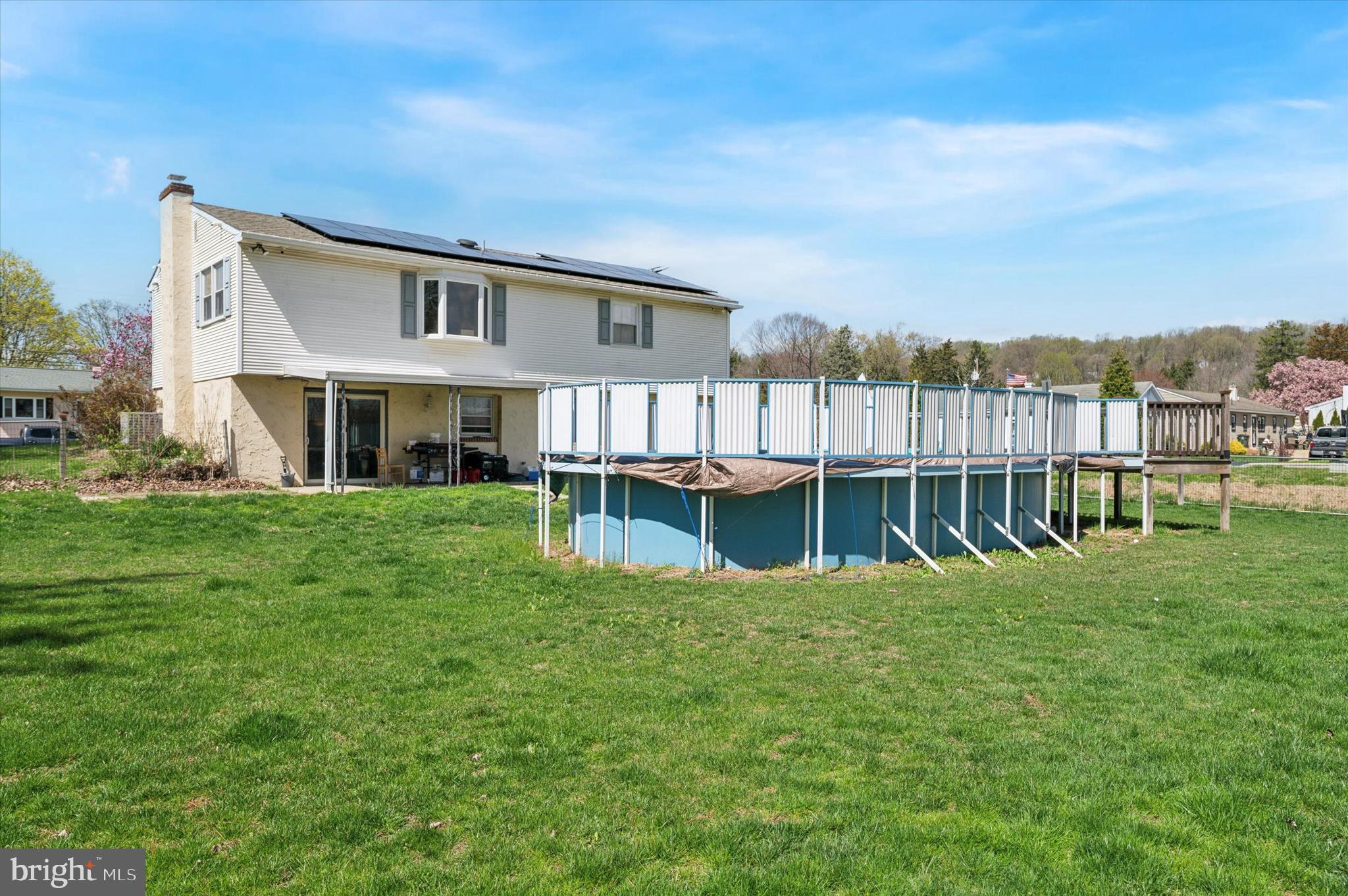 COLONIAL FARMS - Residential