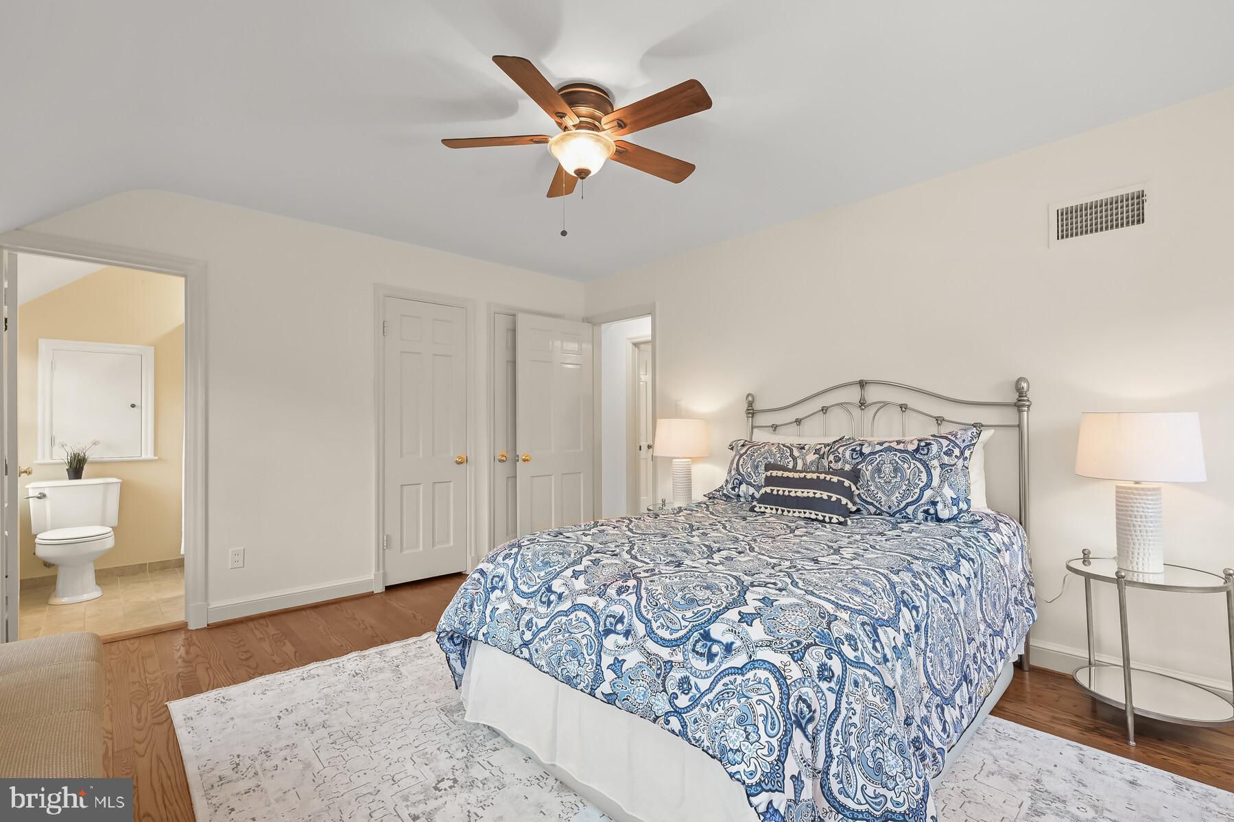 WOODACRES - Residential