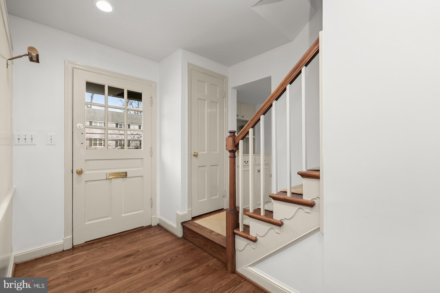 WOODACRES - Residential