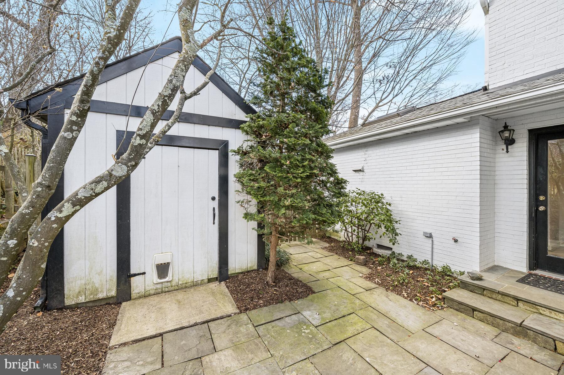 WOODACRES - Residential