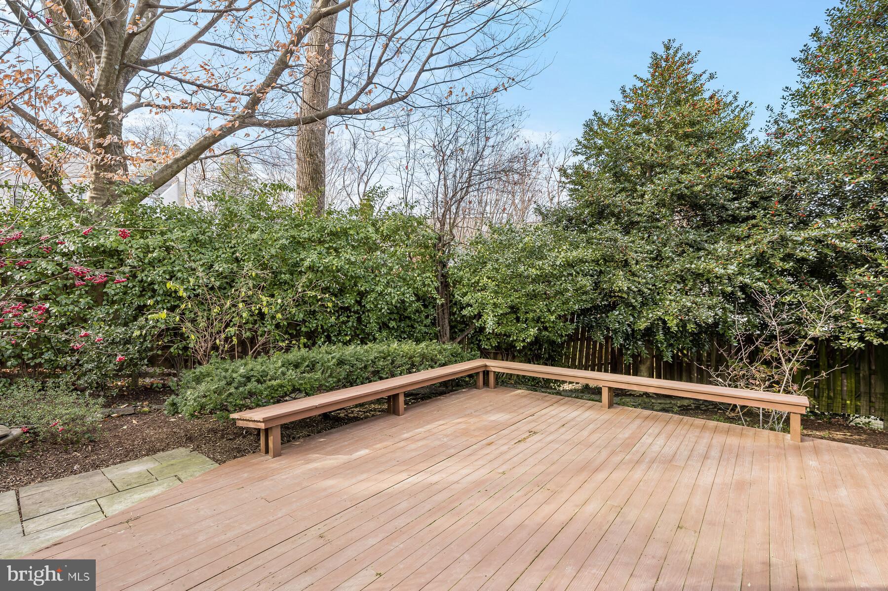 WOODACRES - Residential