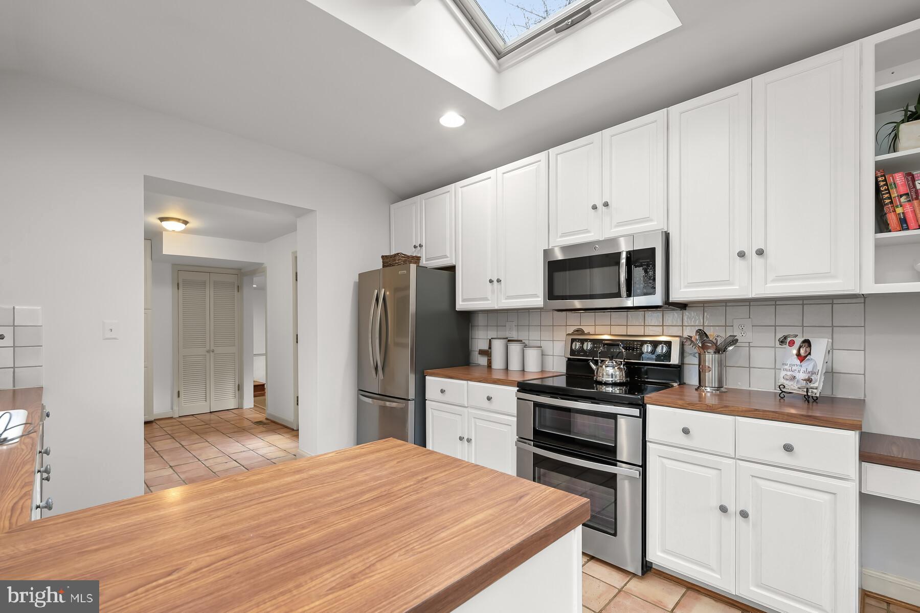 WOODACRES - Residential