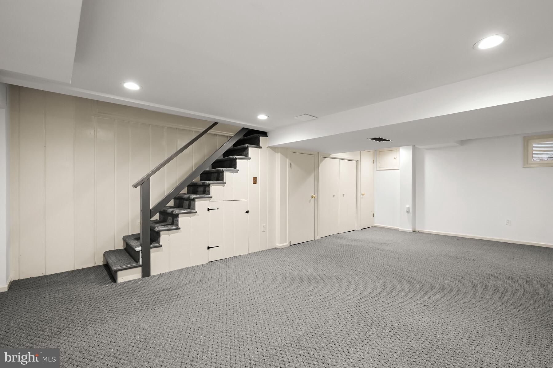 WOODACRES - Residential