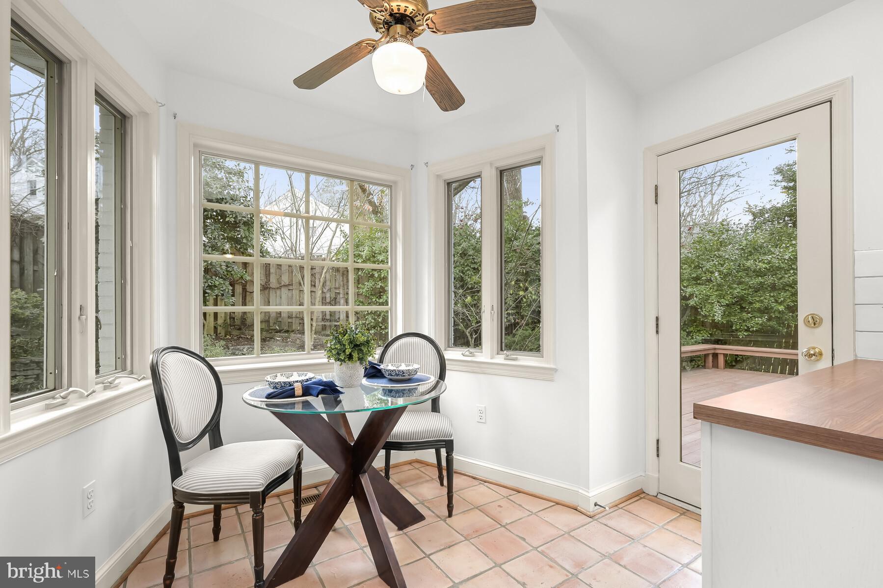 WOODACRES - Residential