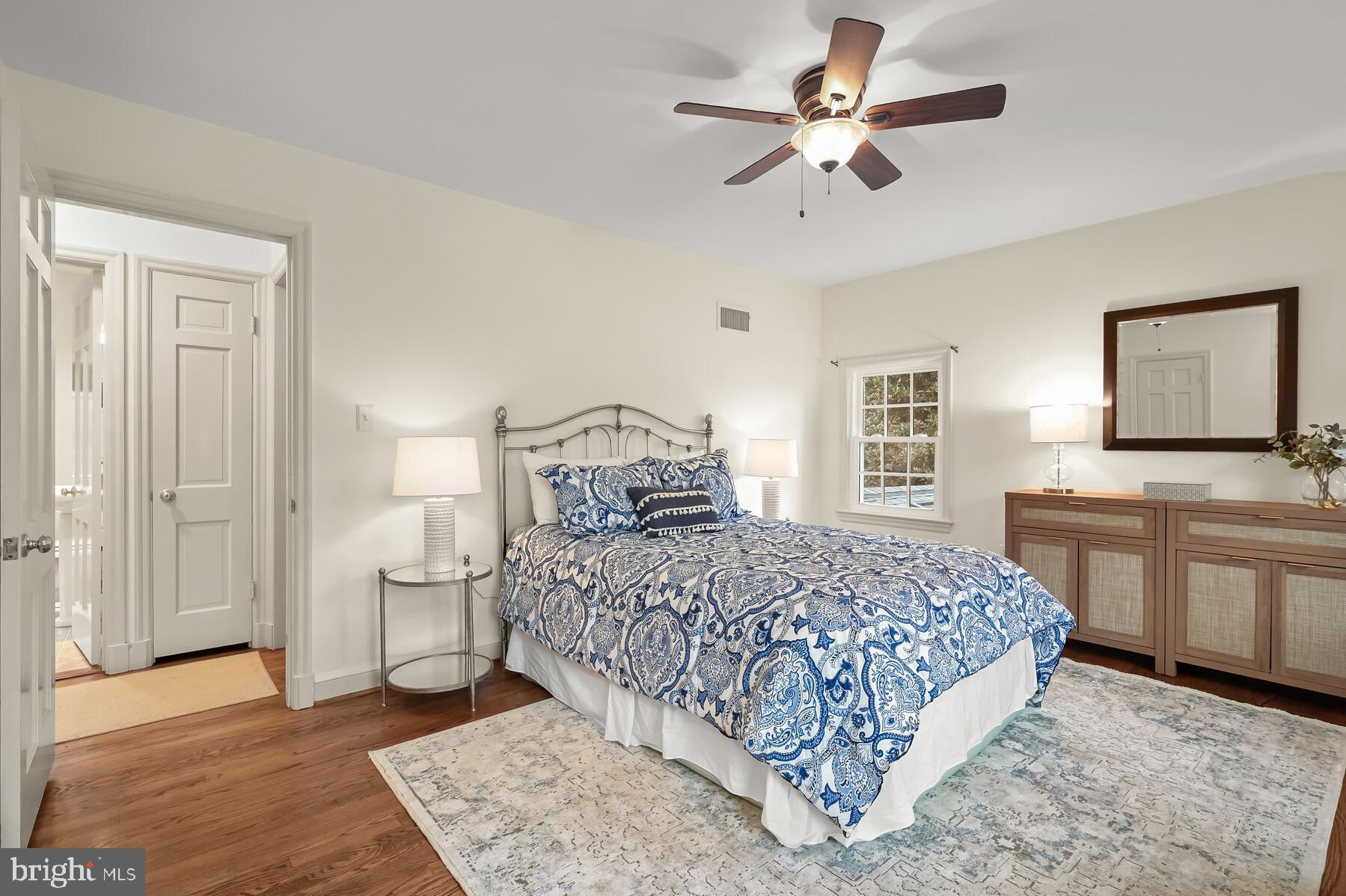 WOODACRES - Residential