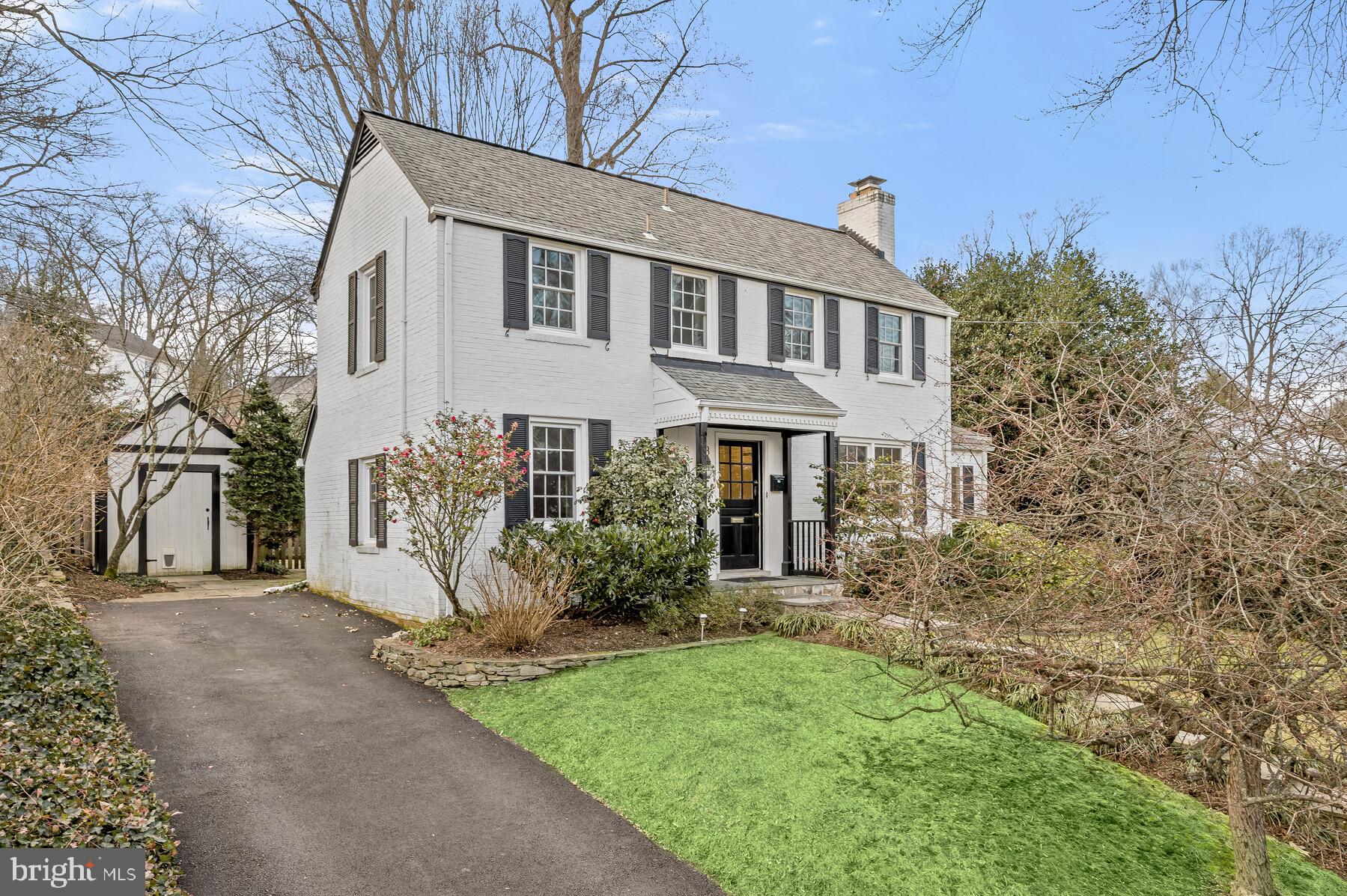 WOODACRES - Residential