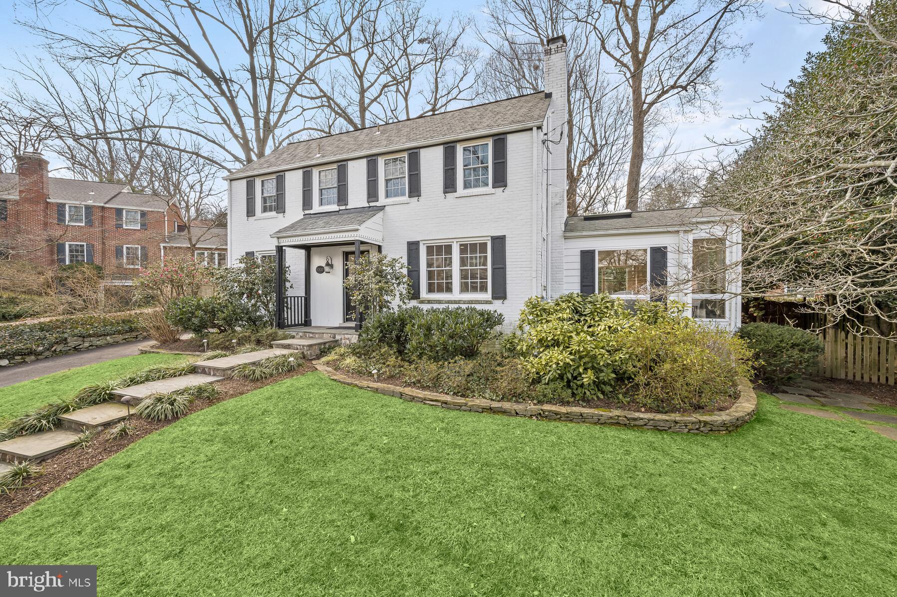 WOODACRES - Residential