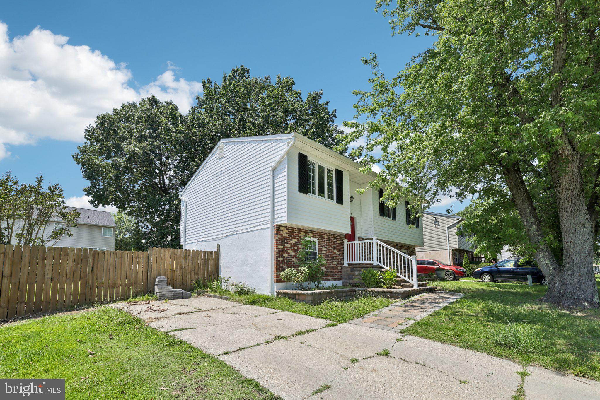 FREETOWN VILLAGE - Residential