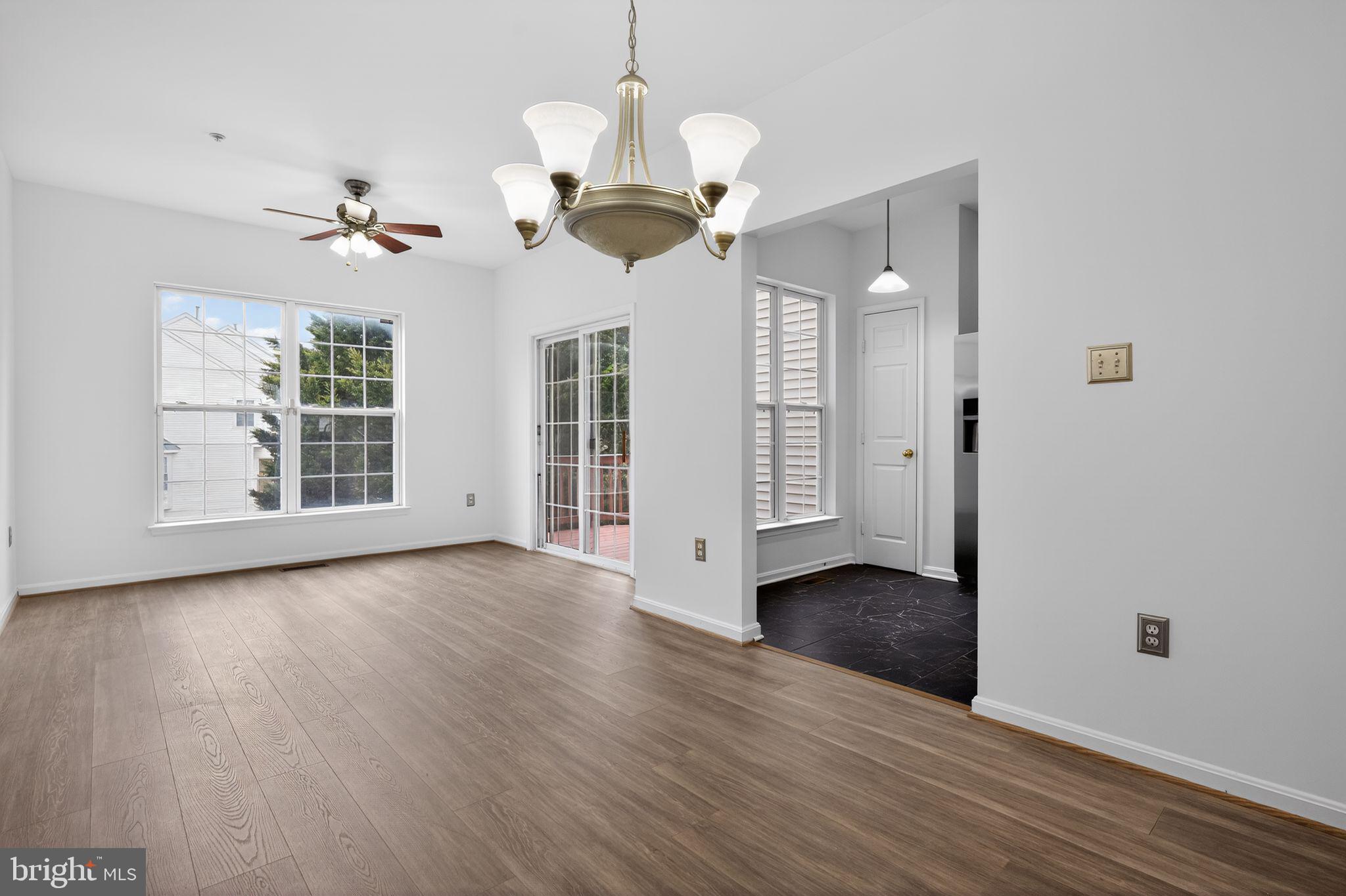 SUMMIT CREEK - Residential