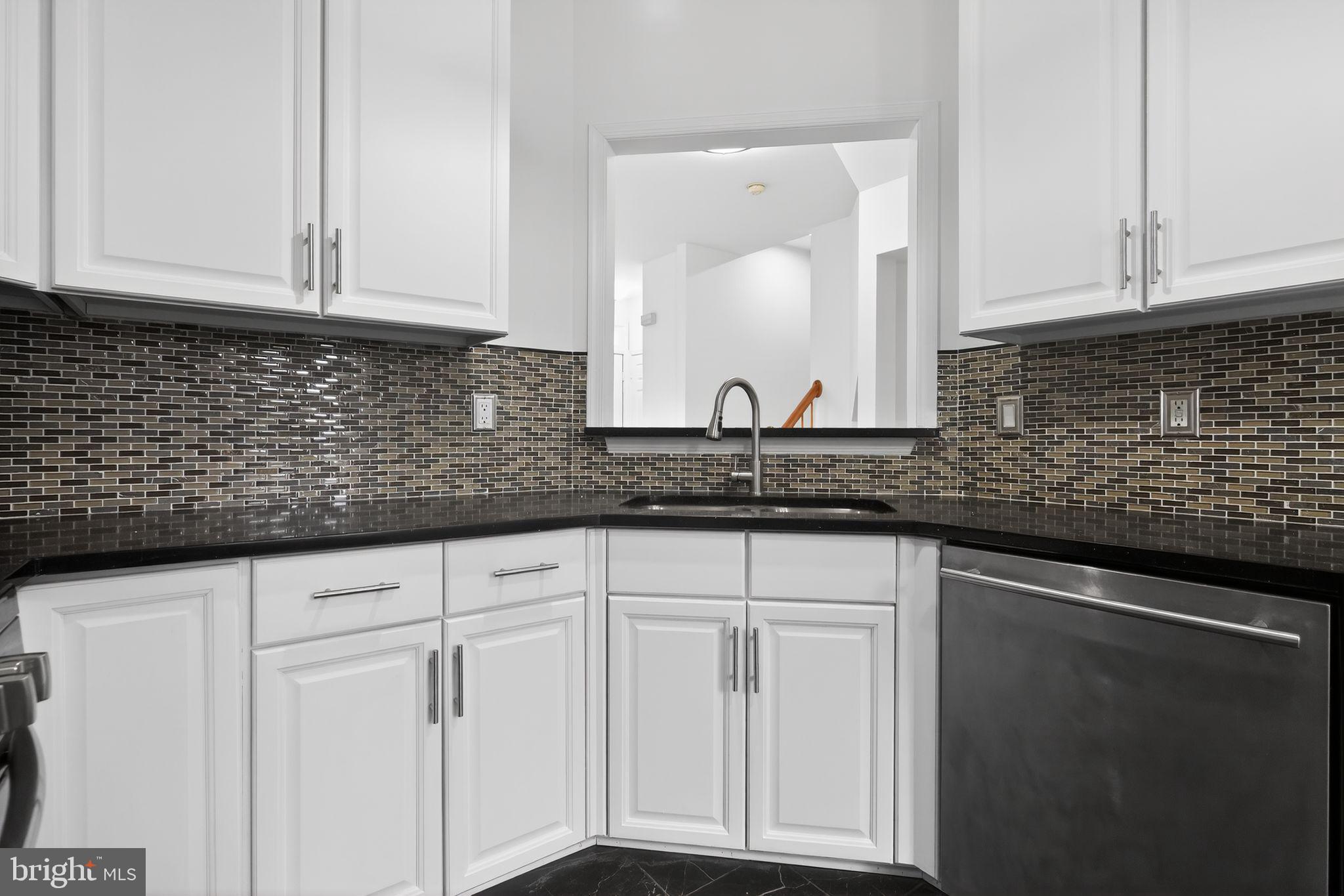 SUMMIT CREEK - Residential