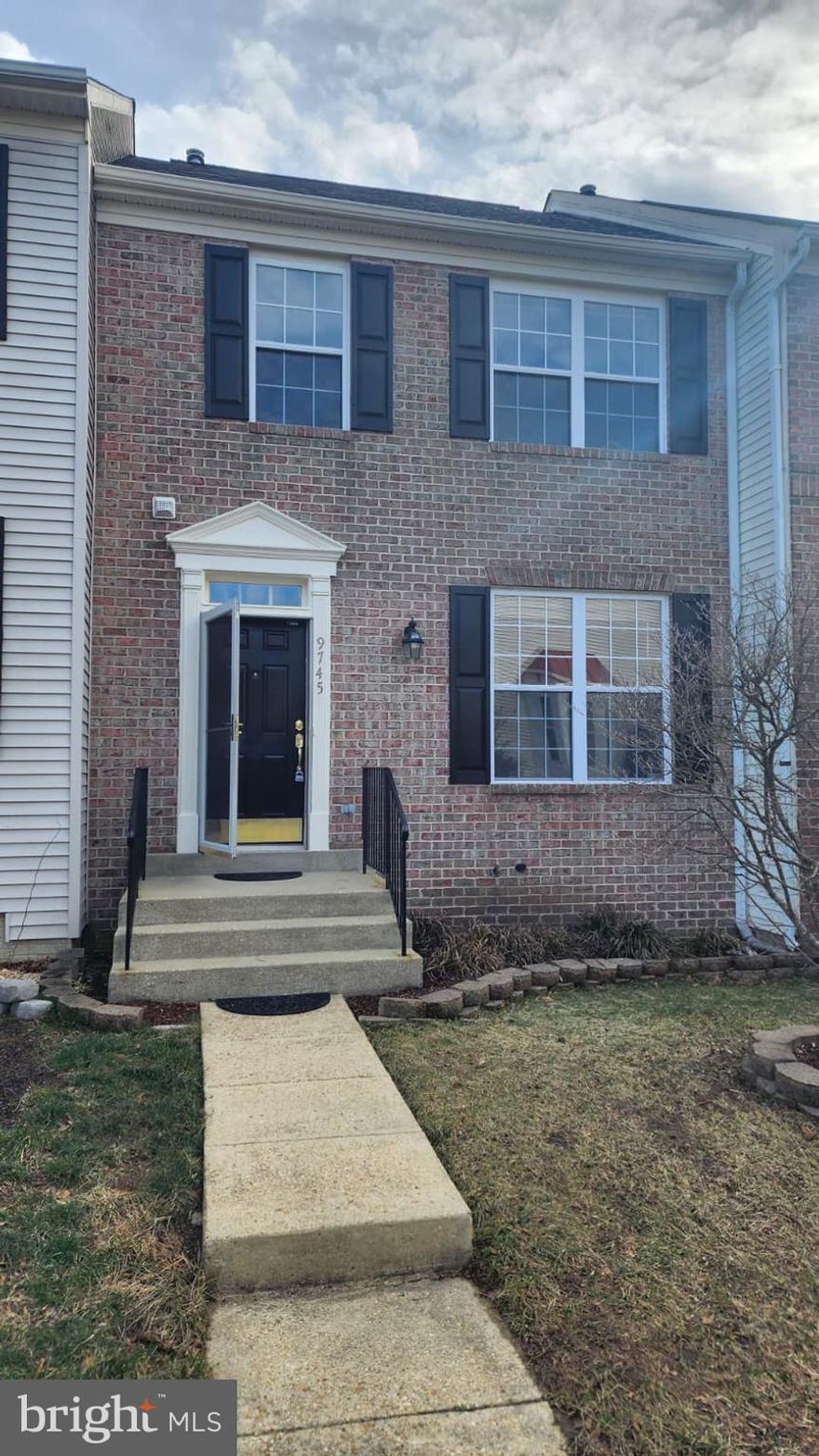 Beautifully Renovated Townhouse in PG County
Over 2100 sqft of total living space. Quartz countertops in the kitchen.
This stunning 3-bedroom, 3.5-bath home has been completely updated for modern living. Featuring a brand-new roof and air-conditioning system, the property offers peace of mind and efficiency. Inside, you’ll find new flooring and fresh paint throughout, creating a bright and welcoming atmosphere. The spacious layout includes a finished lower level, perfect for entertaining or a home office. Step outside to enjoy the private patio, ideal for relaxing or hosting gatherings.
With thoughtful upgrades and move-in ready condition, this home combines comfort, style, and convenience—all in a desirable Frederick County location