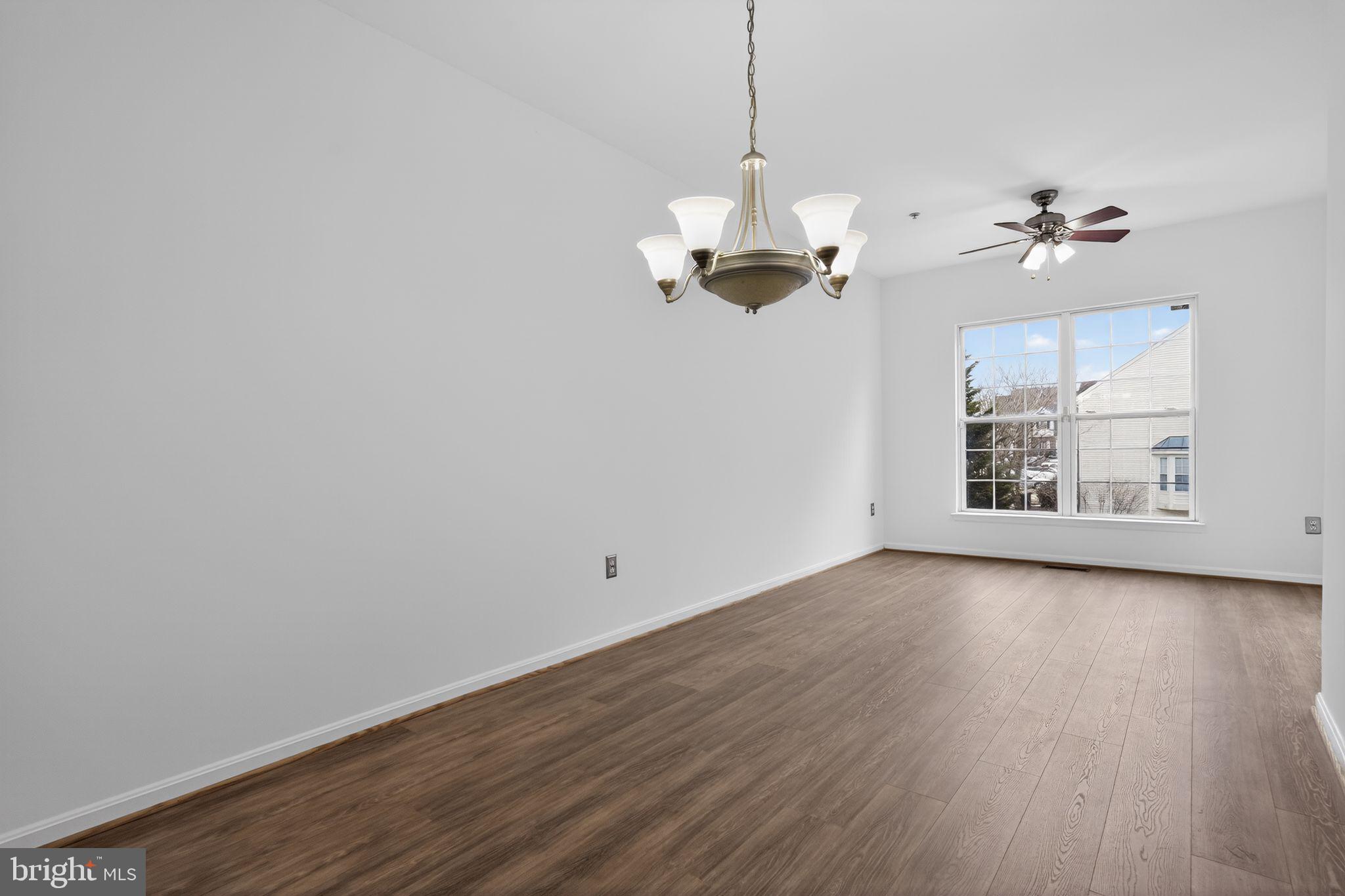 SUMMIT CREEK - Residential