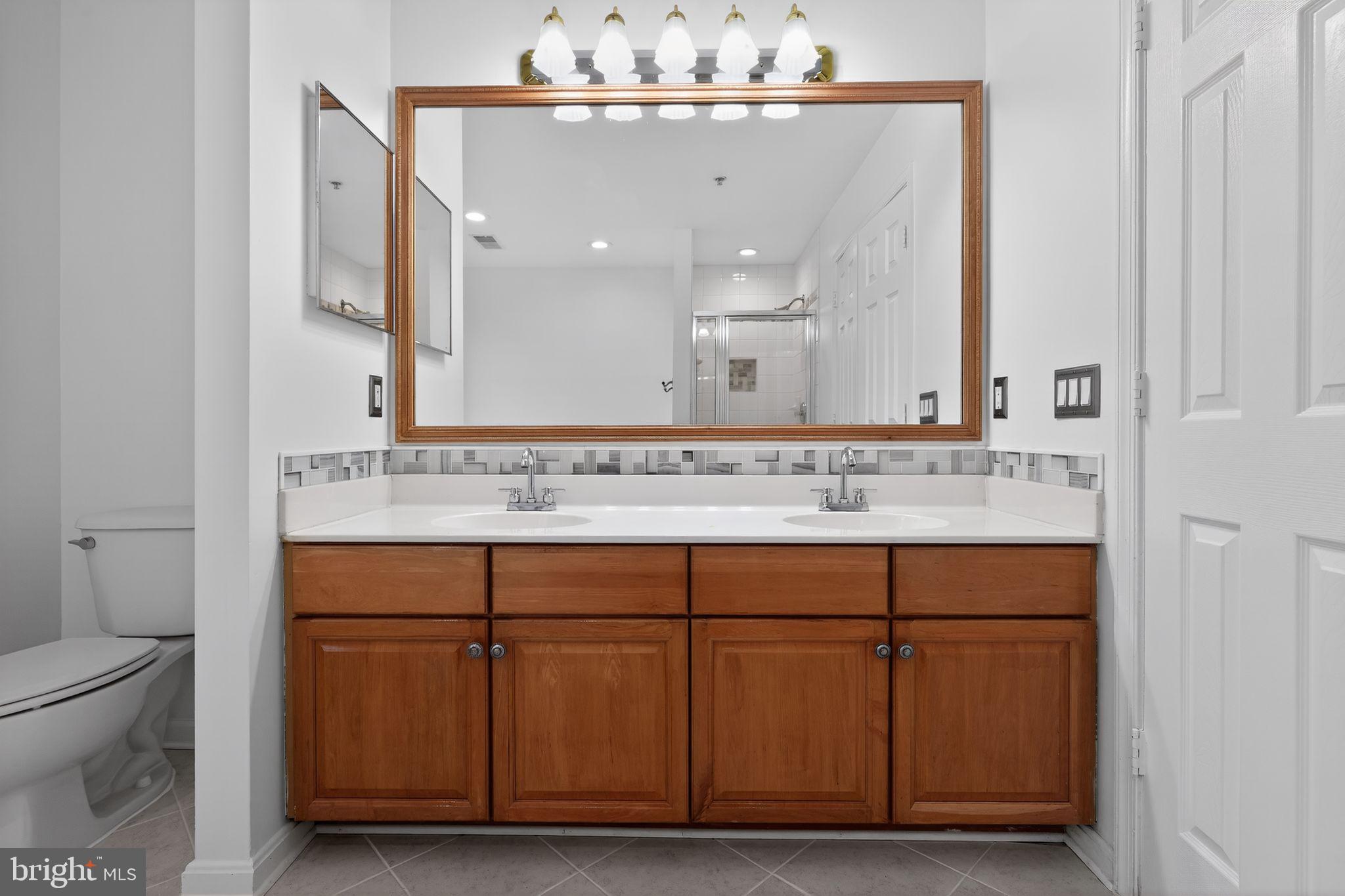 SUMMIT CREEK - Residential