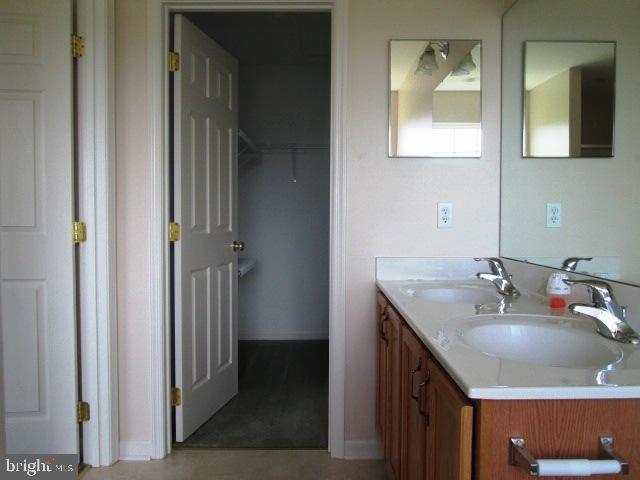 MANOR OAKS - Residential