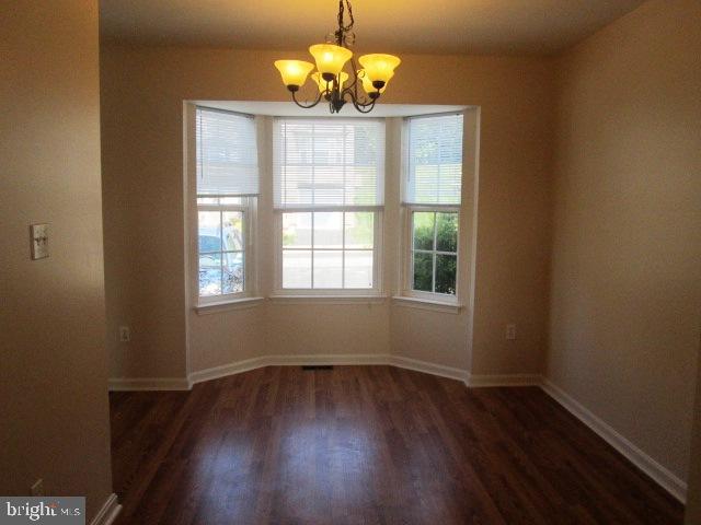 MANOR OAKS - Residential