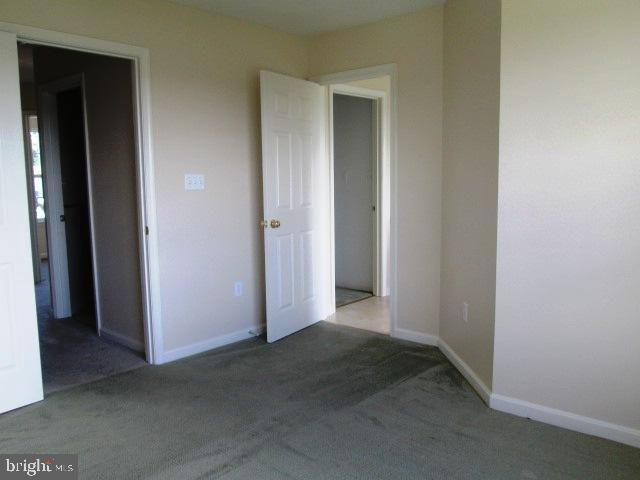MANOR OAKS - Residential