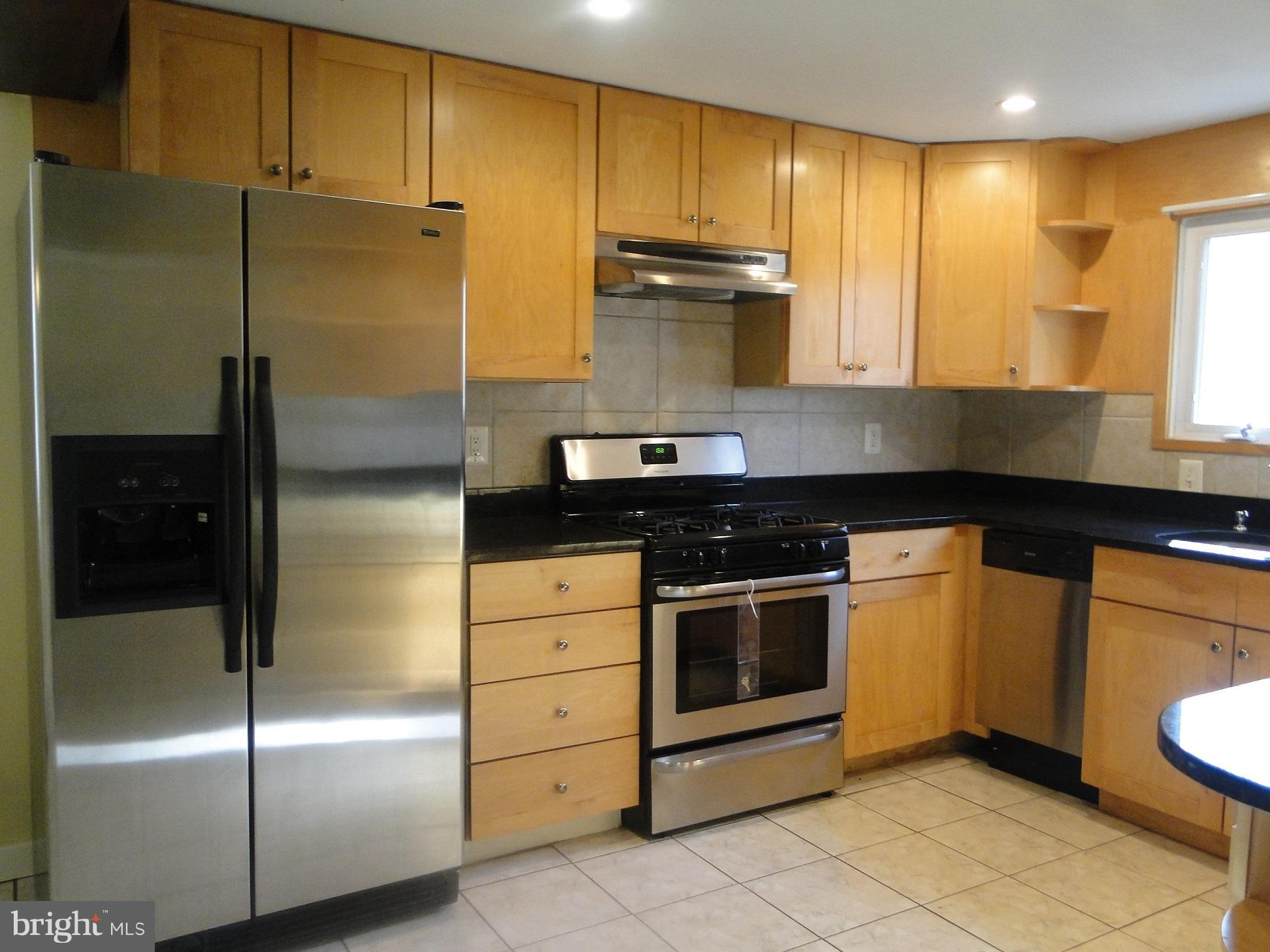 DALE CITY - Residential Lease