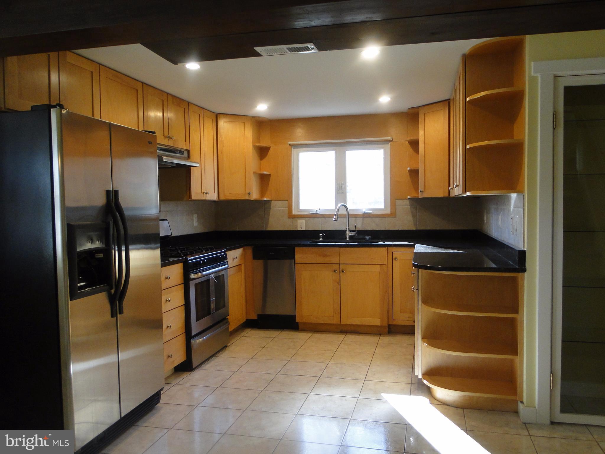 DALE CITY - Residential Lease