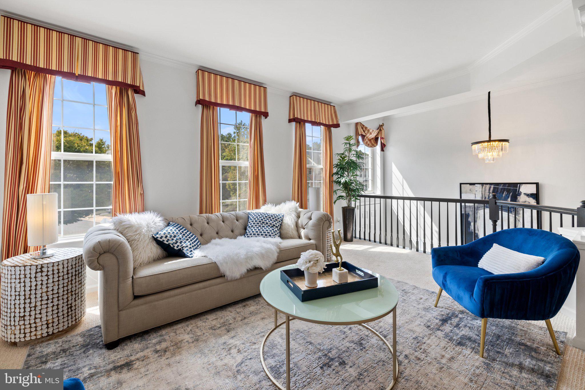 ISLAND CREEK - Residential