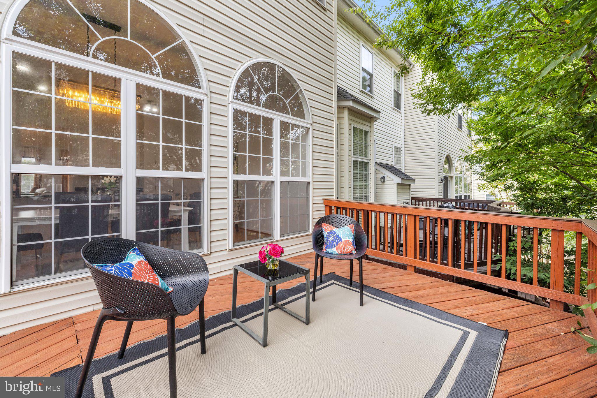 ISLAND CREEK - Residential