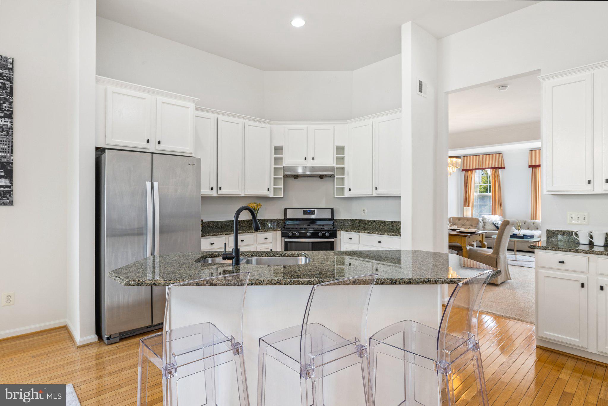 ISLAND CREEK - Residential