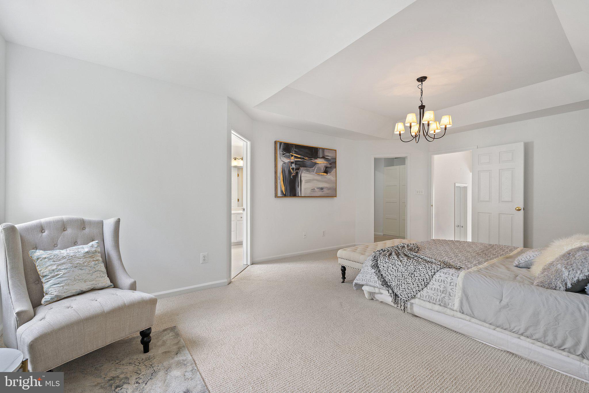 ISLAND CREEK - Residential