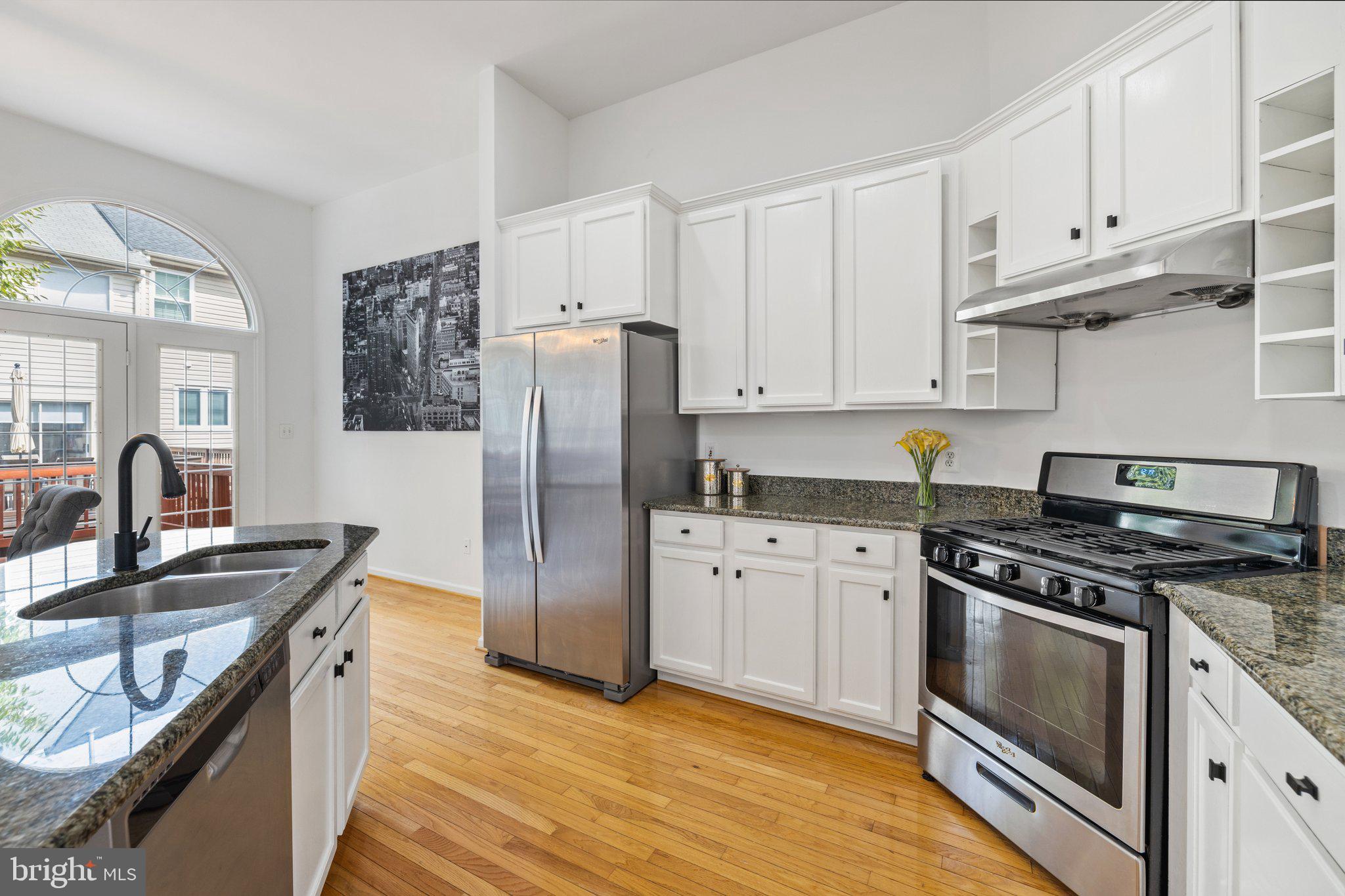 ISLAND CREEK - Residential