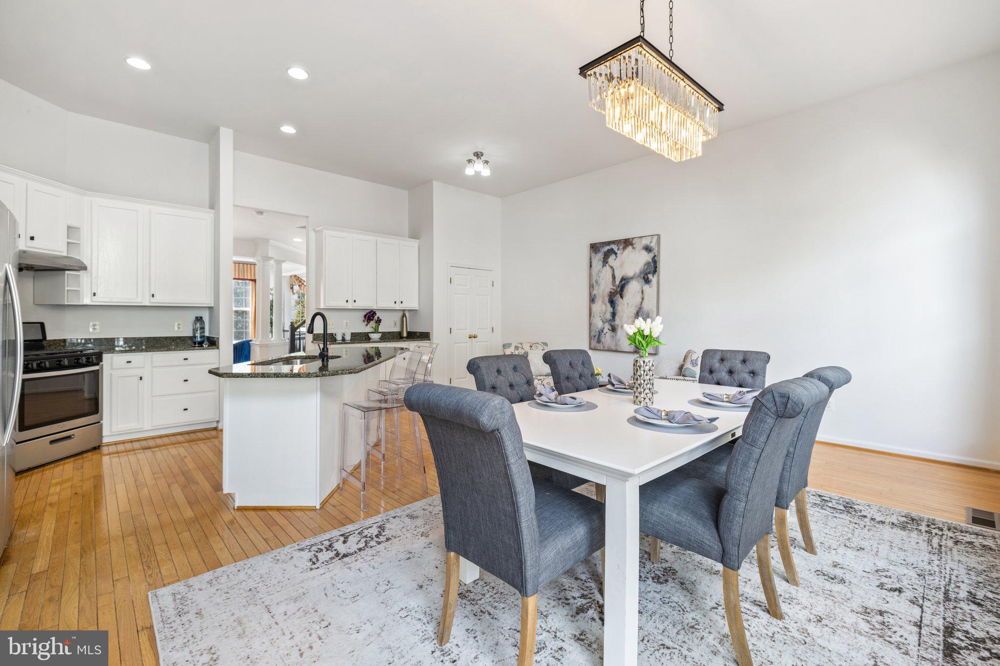 ISLAND CREEK - Residential