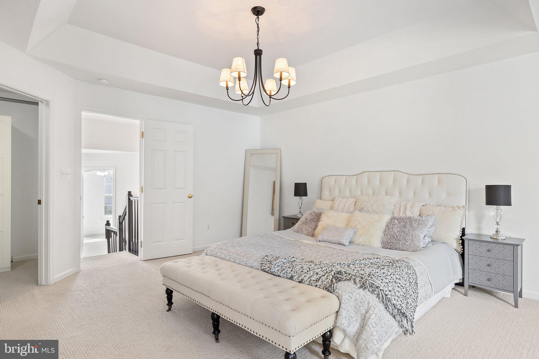 ISLAND CREEK - Residential