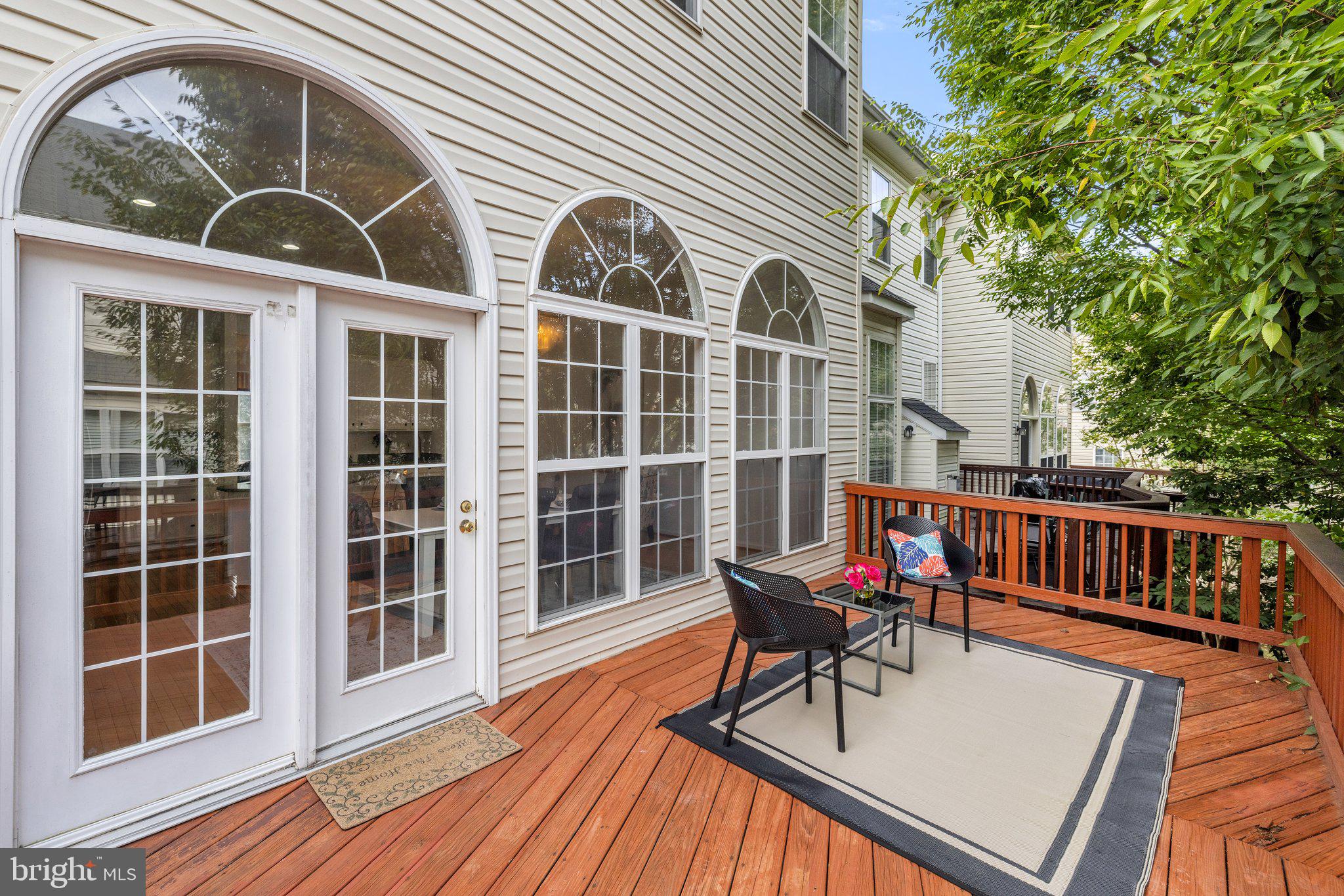 ISLAND CREEK - Residential