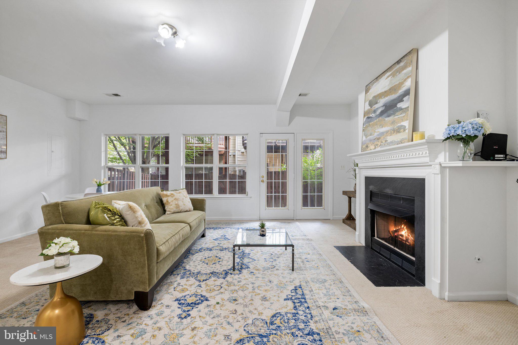 ISLAND CREEK - Residential