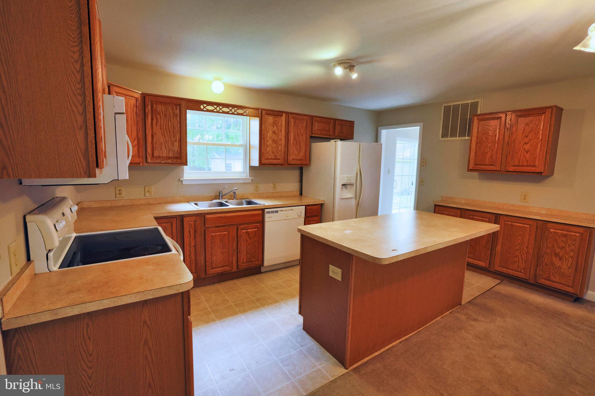 RIVERSIDE MEADOWS - Residential