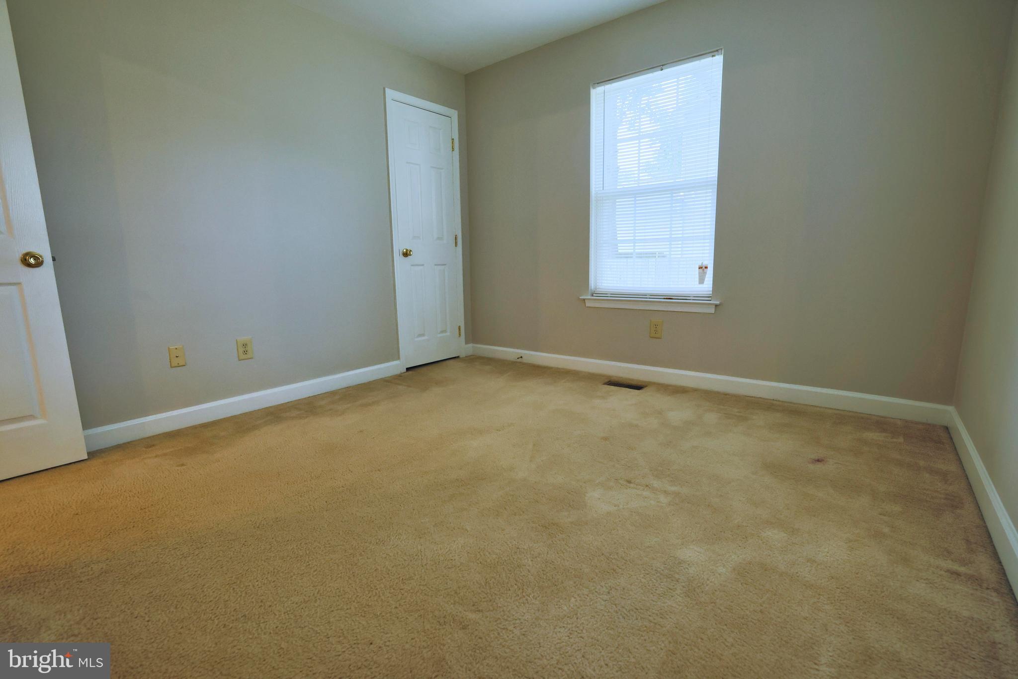 RIVERSIDE MEADOWS - Residential