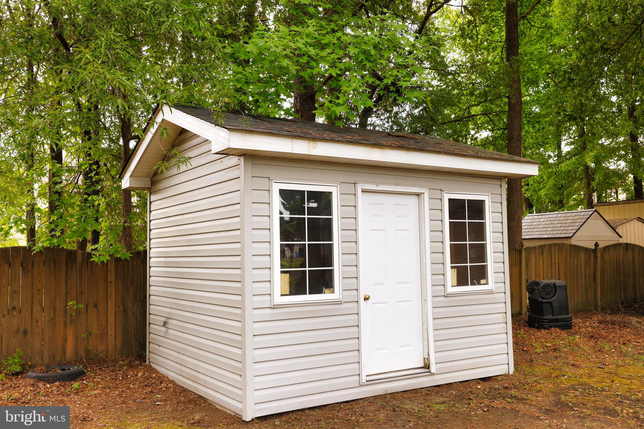 RIVERSIDE MEADOWS - Residential