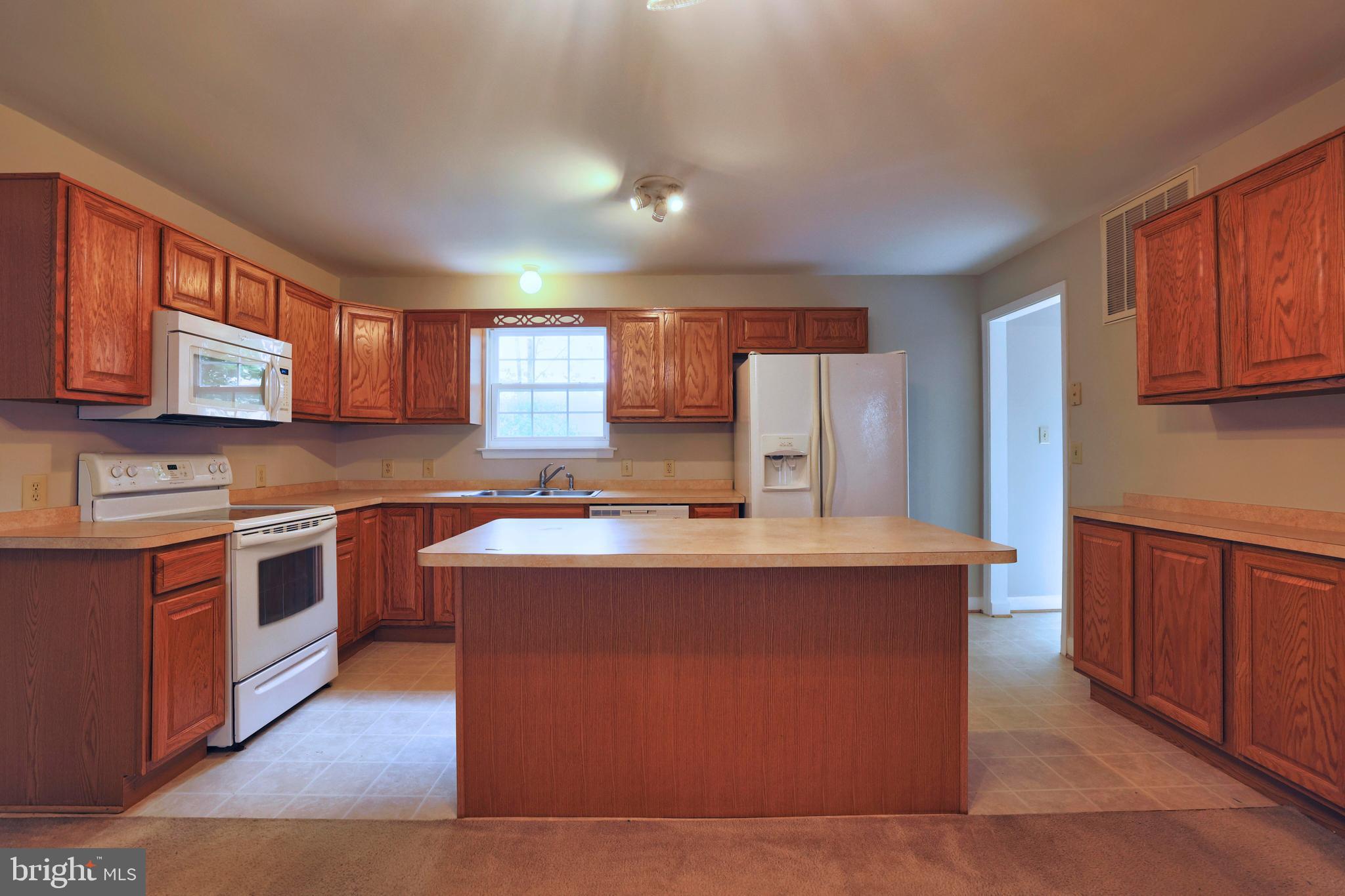 RIVERSIDE MEADOWS - Residential