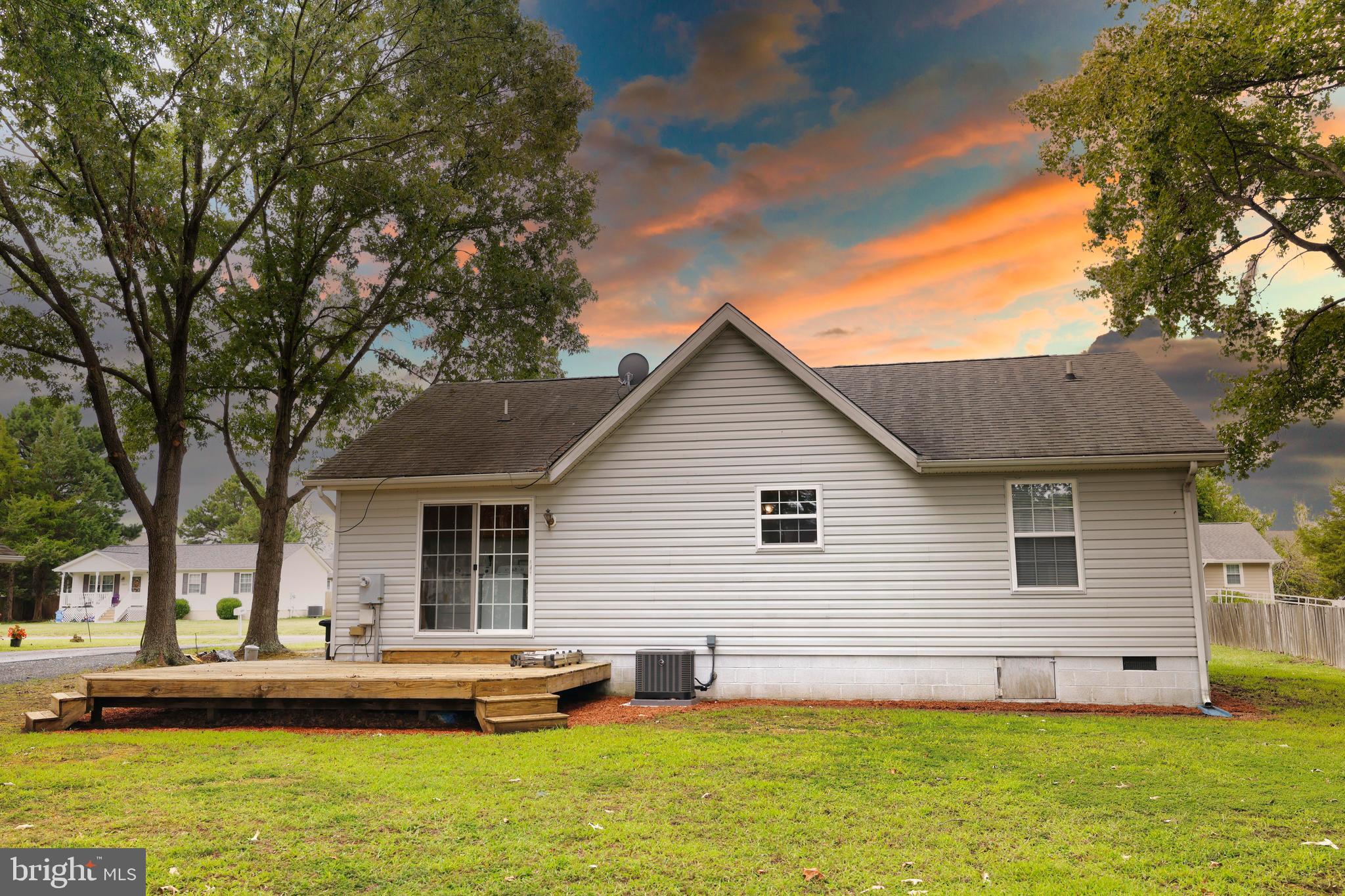 RIVERSIDE MEADOWS - Residential